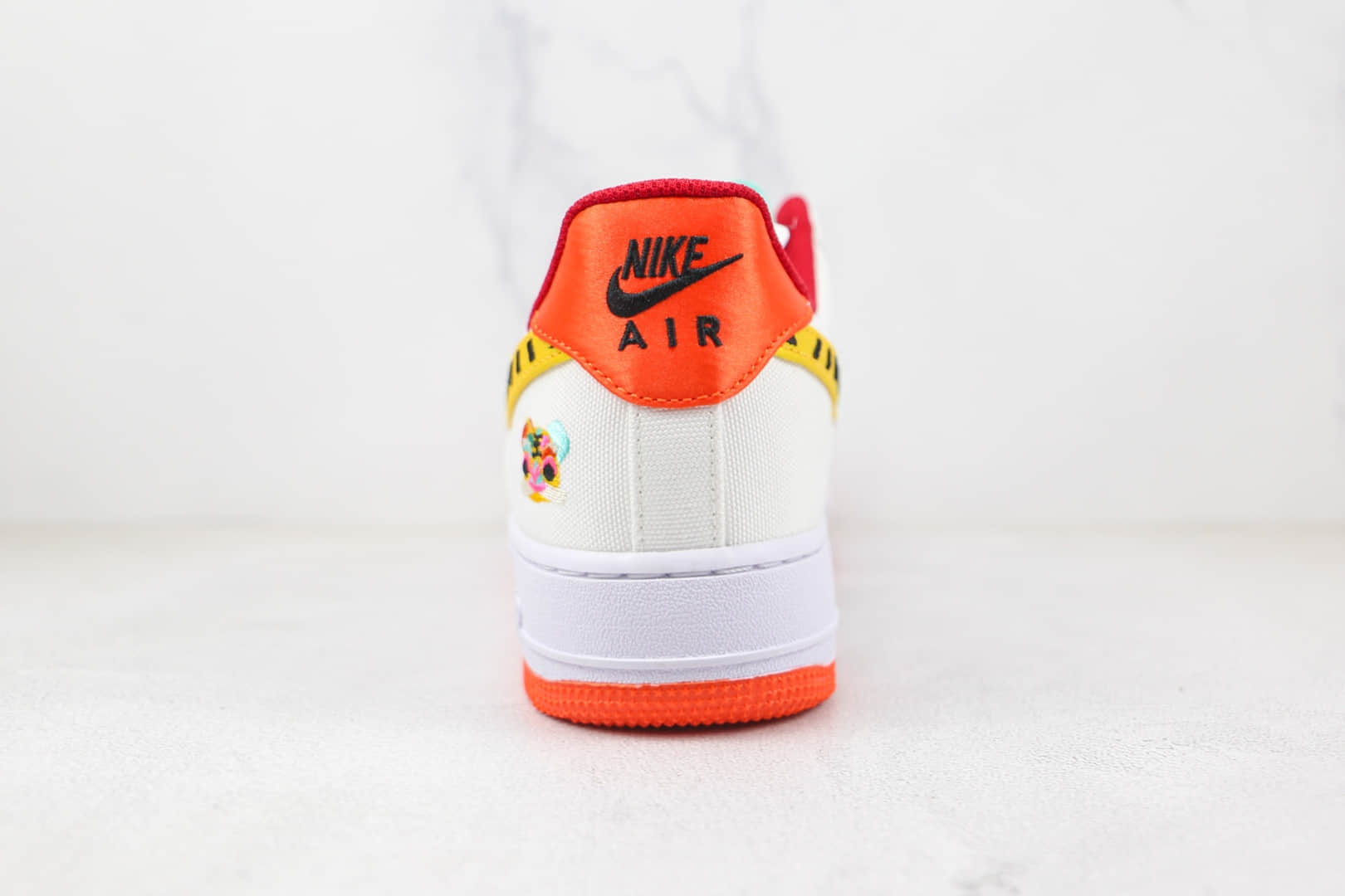 耐克Nike Air Force 1’07 Low纯原版本低帮空军一号虎年限定刺绣斑马白黄红色板鞋内置气垫 货号:DQ4502-171