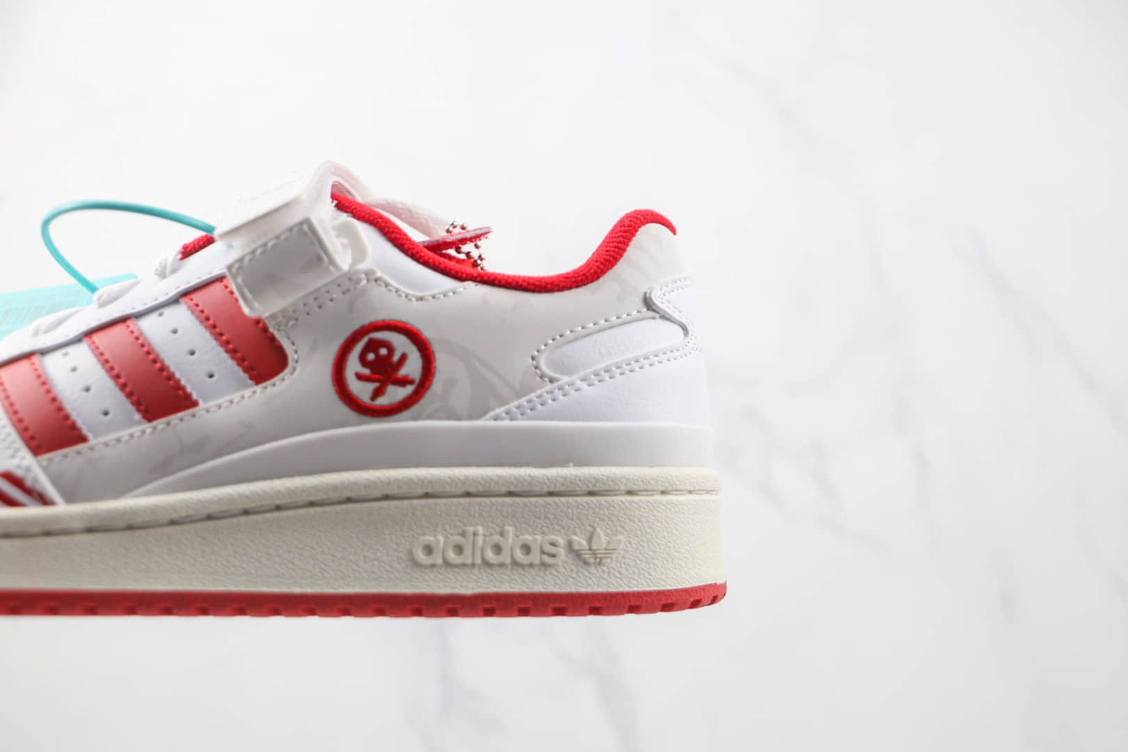 阿迪达斯Adidas Originals Forum Low x Quiccs联名款纯原版本低帮白红涂鸦魔术贴3M反光板鞋原楦头纸板打造 货号:GW3493