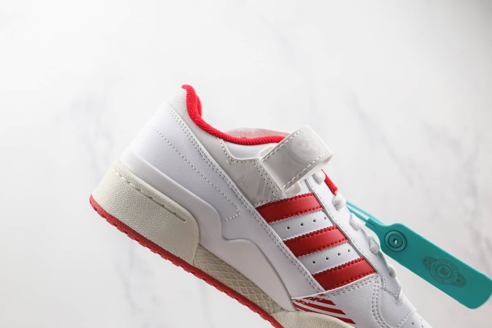 阿迪达斯Adidas Originals Forum Low x Quiccs联名款纯原版本低帮白红涂鸦魔术贴3M反光板鞋原楦头纸板打造 货号:GW3493