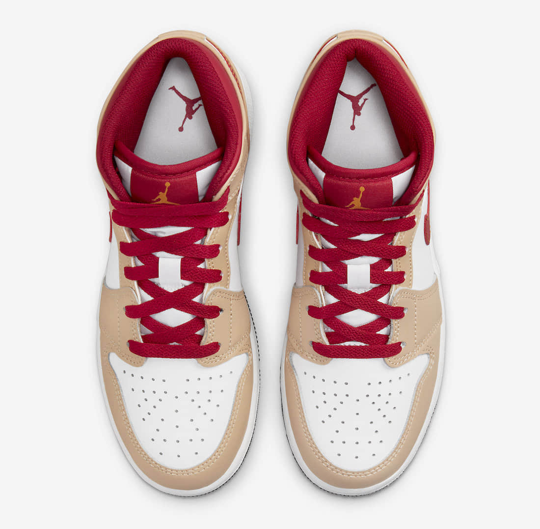 中帮AJ1又有新配色!看起来挺适合过年! 货号:554724-201