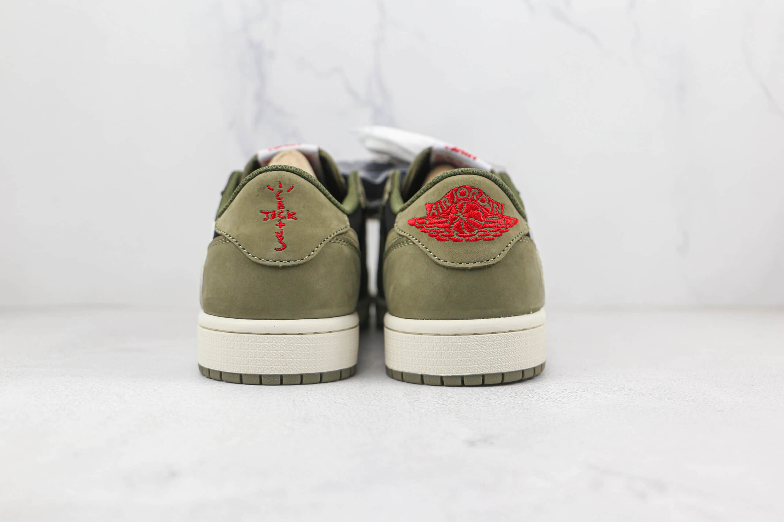 CQ4277-008 乔丹Air Jordan 1 low x Travis Scott联名款纯原版本低帮AJ1三方联名款军绿色板鞋原楦头纸板打造 货号:CQ4277-008
