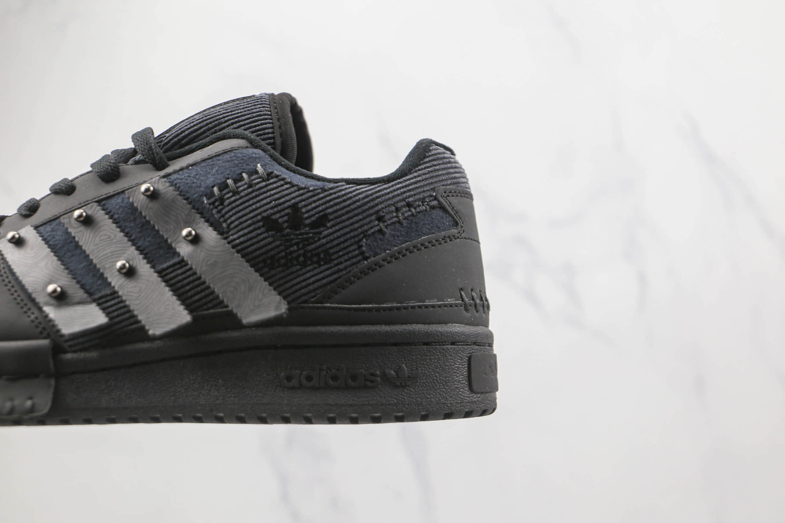 阿迪达斯Adidas Originals Forum 84 Low Karoro x Melting Sadness联名款纯原版本黑色Forum84复古板鞋原楦头纸板打造 货号:GW8726