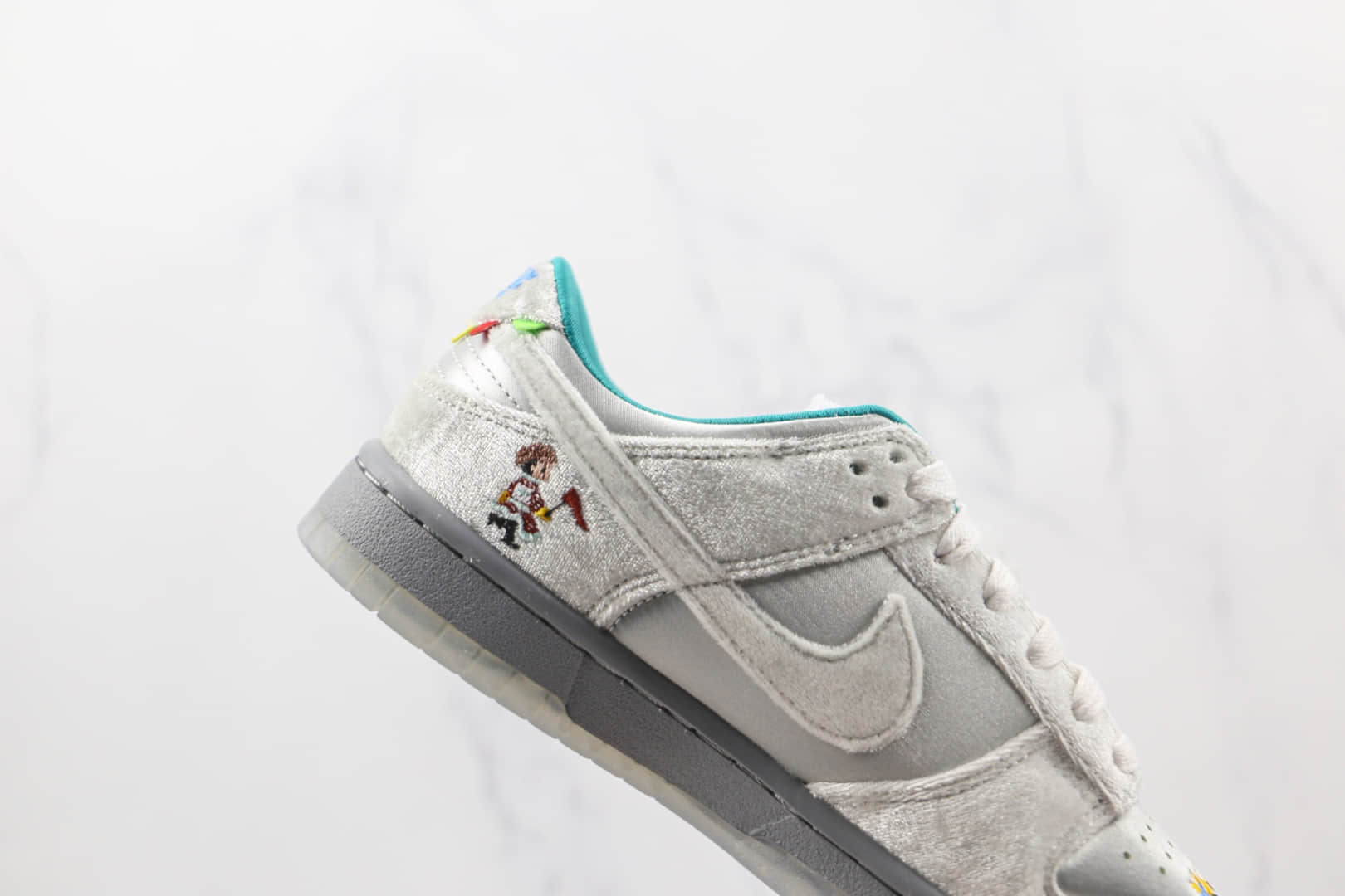 耐克Nike Dunk Low Ice纯原版本低帮SB DUNK冰雪节限定配色板鞋原楦头纸板打造原盒原标 货号:DO2326-001