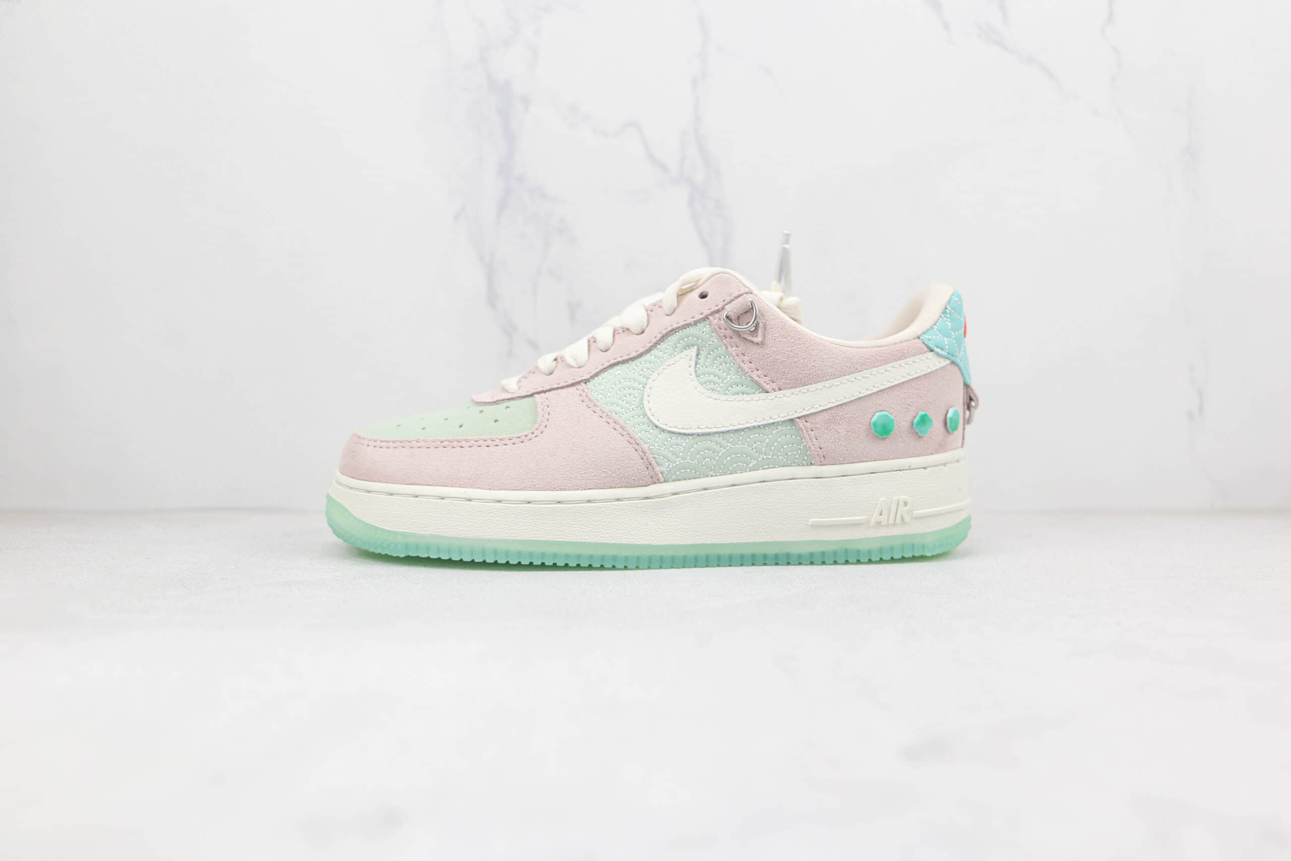 耐克Nike Air Force 1 07 Low纯原版本低帮空军一号虎年中国玉粉拼接板鞋内置气垫 货号:DQ5361-011