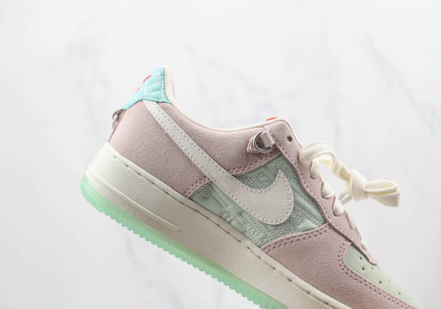 耐克Nike Air Force 1 07 Low纯原版本低帮空军一号虎年中国玉粉拼接板鞋内置气垫 货号:DQ5361-011