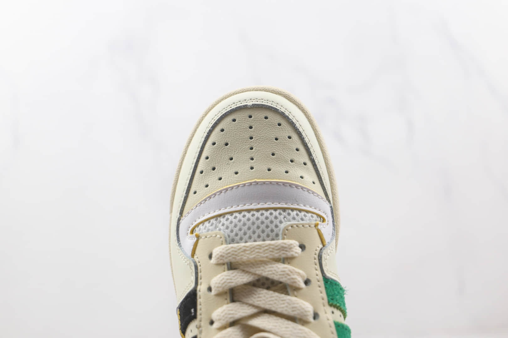 阿迪达斯adidas originals Forum 84 low纯原版本白绿凯尔特人复古板鞋原档案数据开发 货号:GX9058