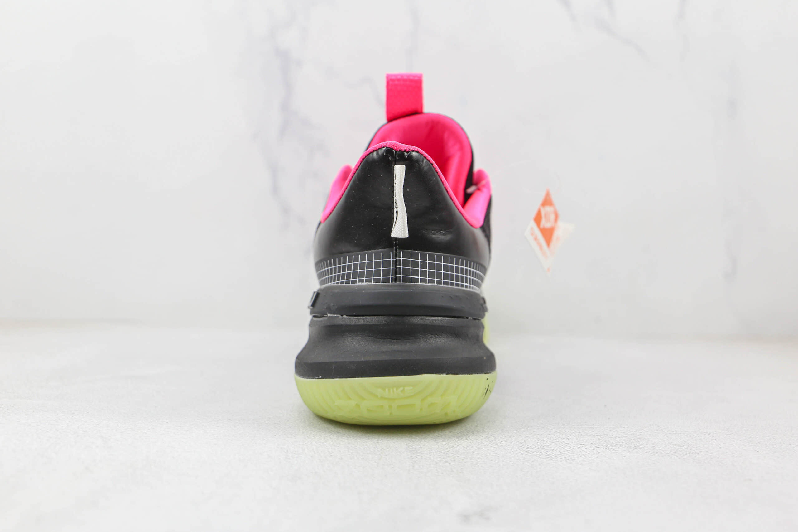 耐克NIKE LEBRON Ambassador 13纯原版本詹姆斯使节13代黑粉夜光篮球鞋内置气垫支持实战 货号:CQ9329-001