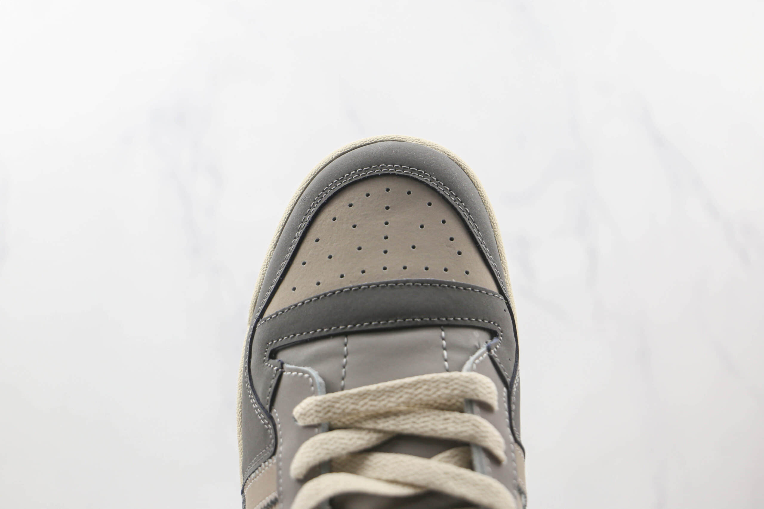 阿迪达斯adidas originals Forum 84 low纯原版本灰色Forum84复古板鞋原档案数据开发 货号:GX4576