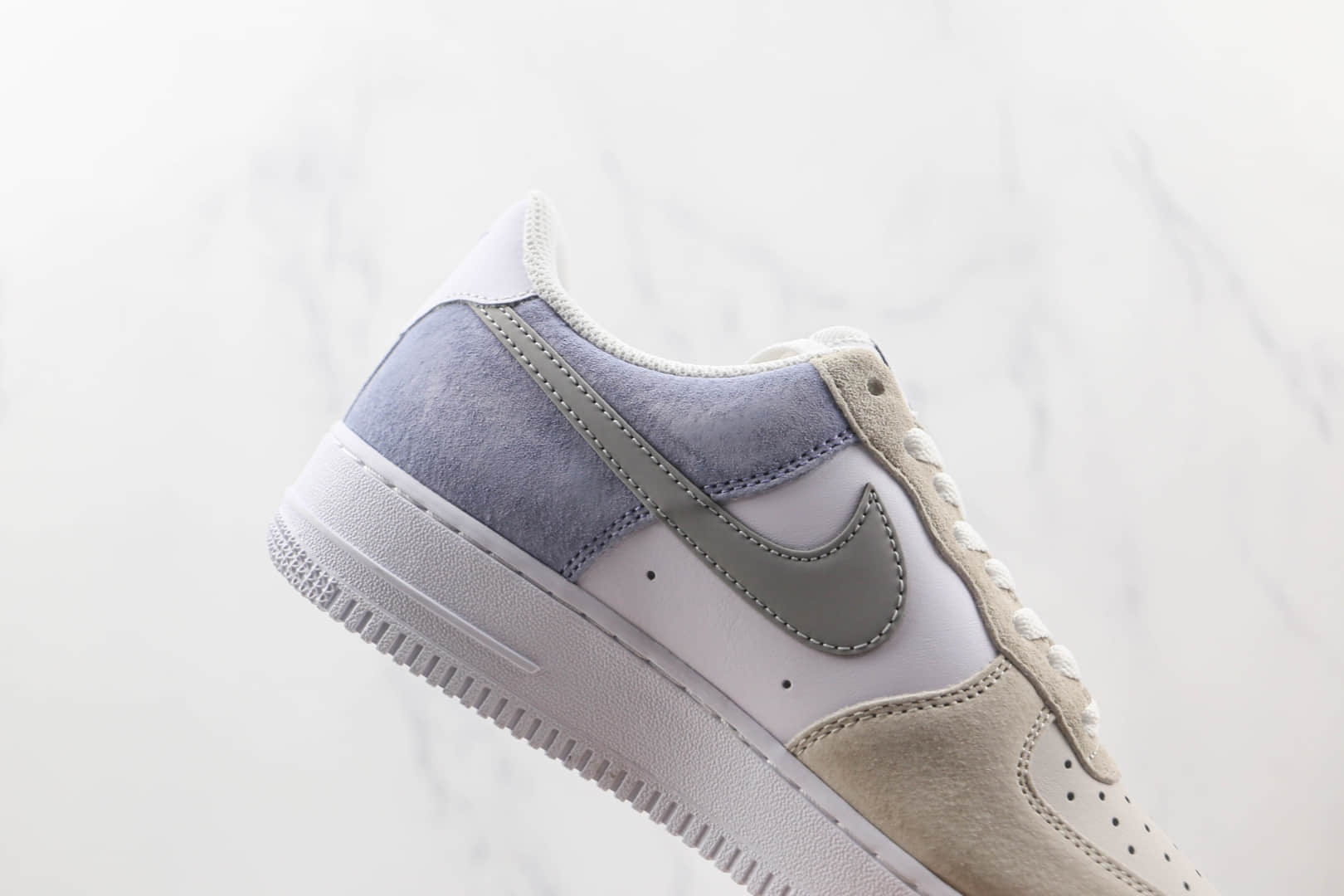耐克Nike Air Force 1’07 Low纯原版本低帮空军一号白灰蓝麂皮拼接板鞋原楦头纸板打造 货号:LM2033-208