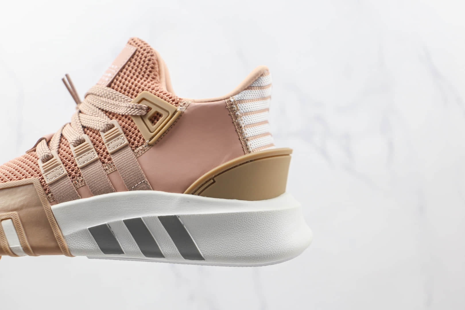 阿迪达斯Adidas EQT BASK ADV纯原版本三叶草支撑者系列粉色EQT复古慢跑鞋原档案数据开发 货号:AC7352