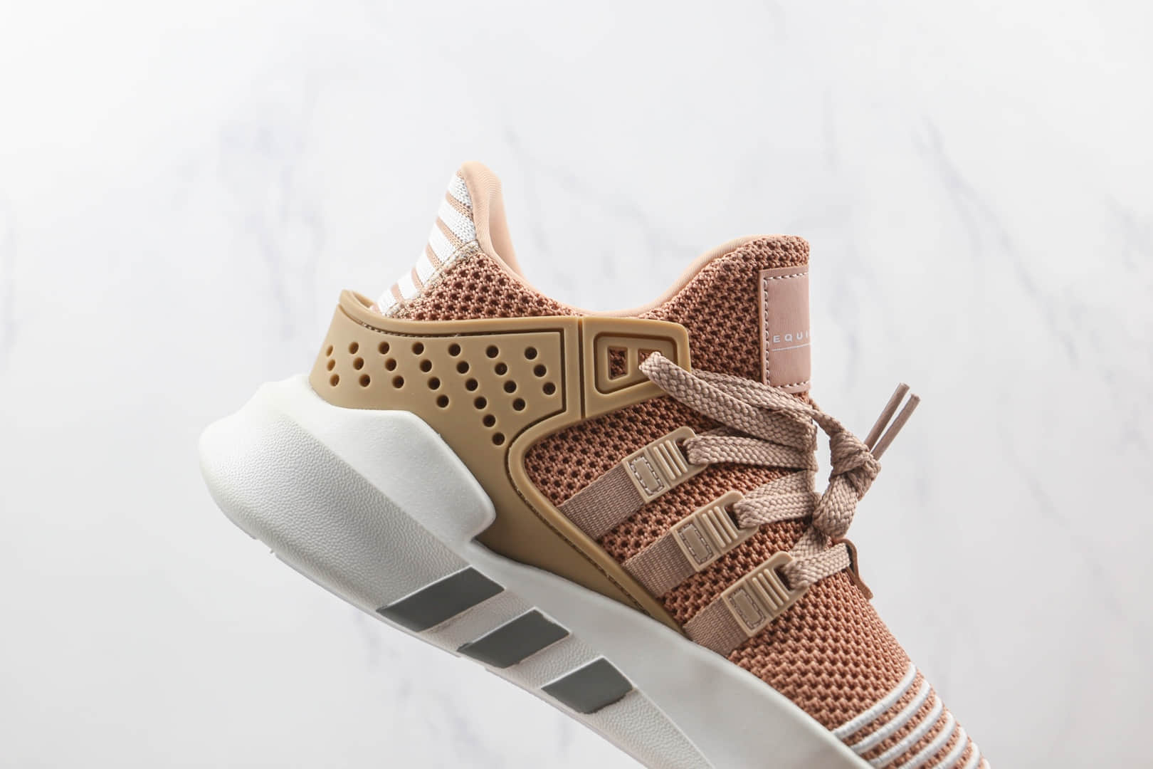 阿迪达斯Adidas EQT BASK ADV纯原版本三叶草支撑者系列粉色EQT复古慢跑鞋原档案数据开发 货号:AC7352