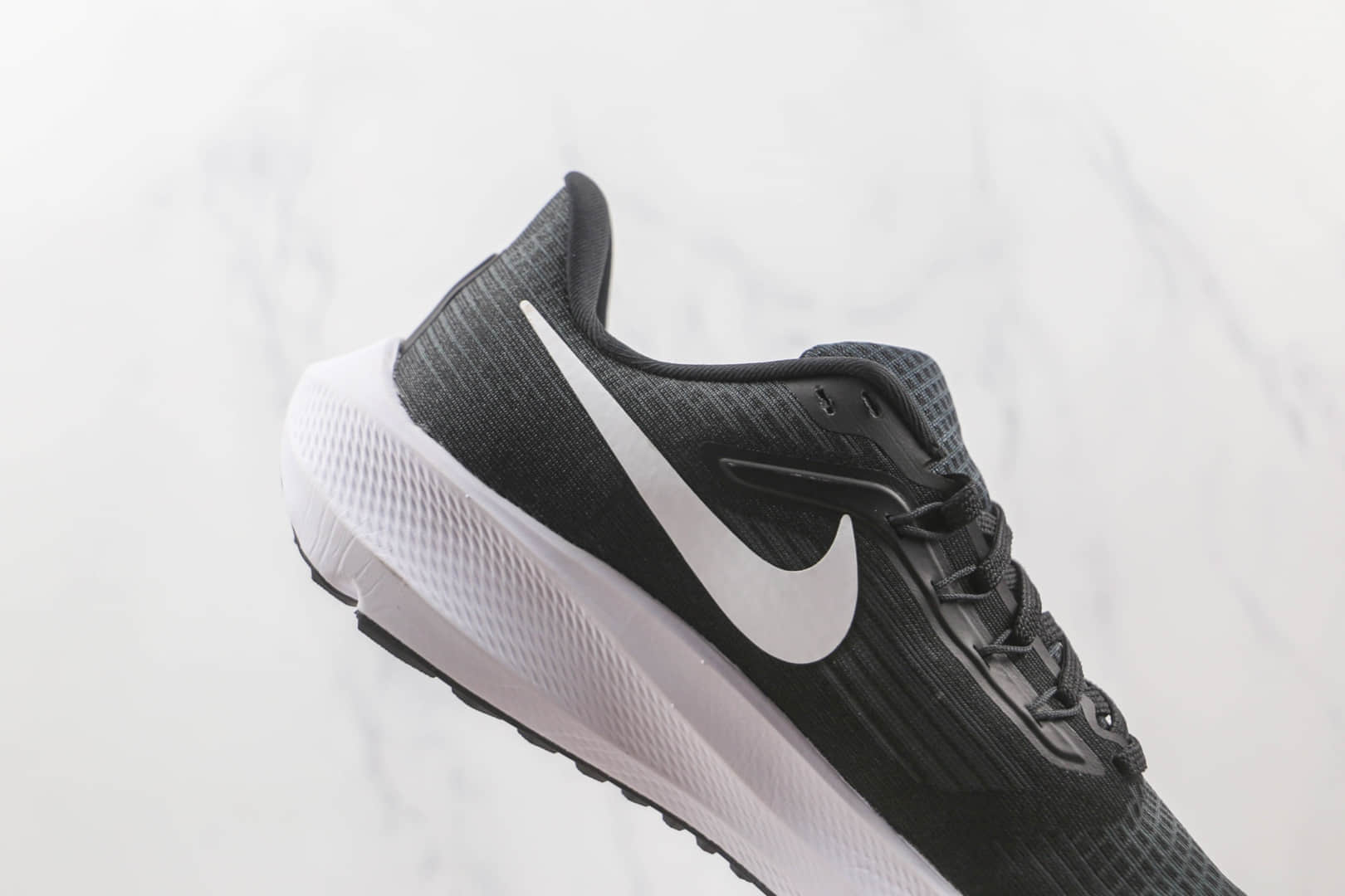 耐克Nike Air Zoom Pegasus 39纯原版本登月39代黑白色针织透气慢跑鞋原楦头纸板打造 货号：DH4072-001
