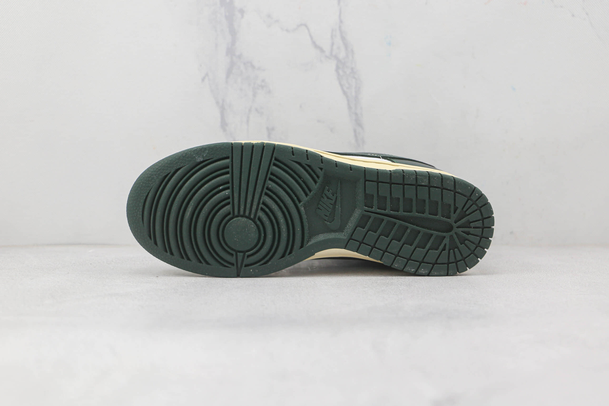 耐克Nike Dunk Low Vintage Green纯原版本低帮DUNK白绿做旧板鞋原盒原标 货号:DQ8580-100