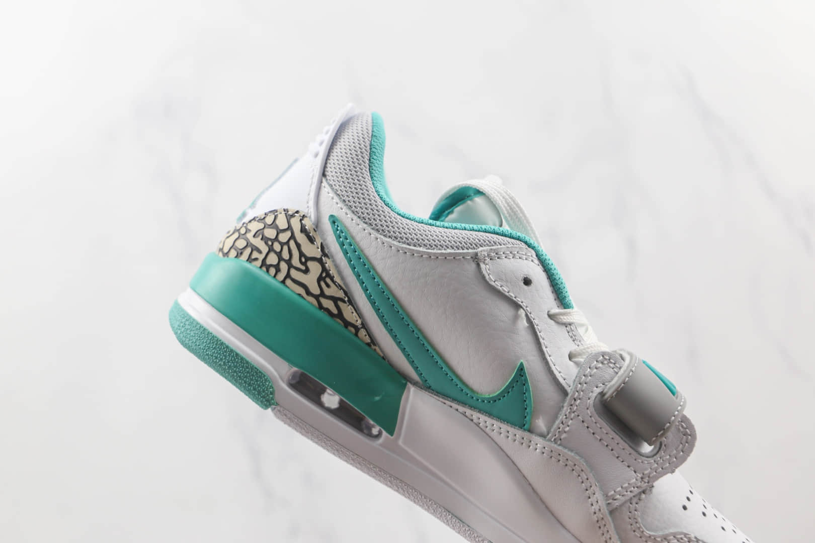 乔丹Air Jordan Legacy 312纯原版本低帮AJ312小蒂芙尼色板鞋原楦头纸板打造 货号：CD7069-130