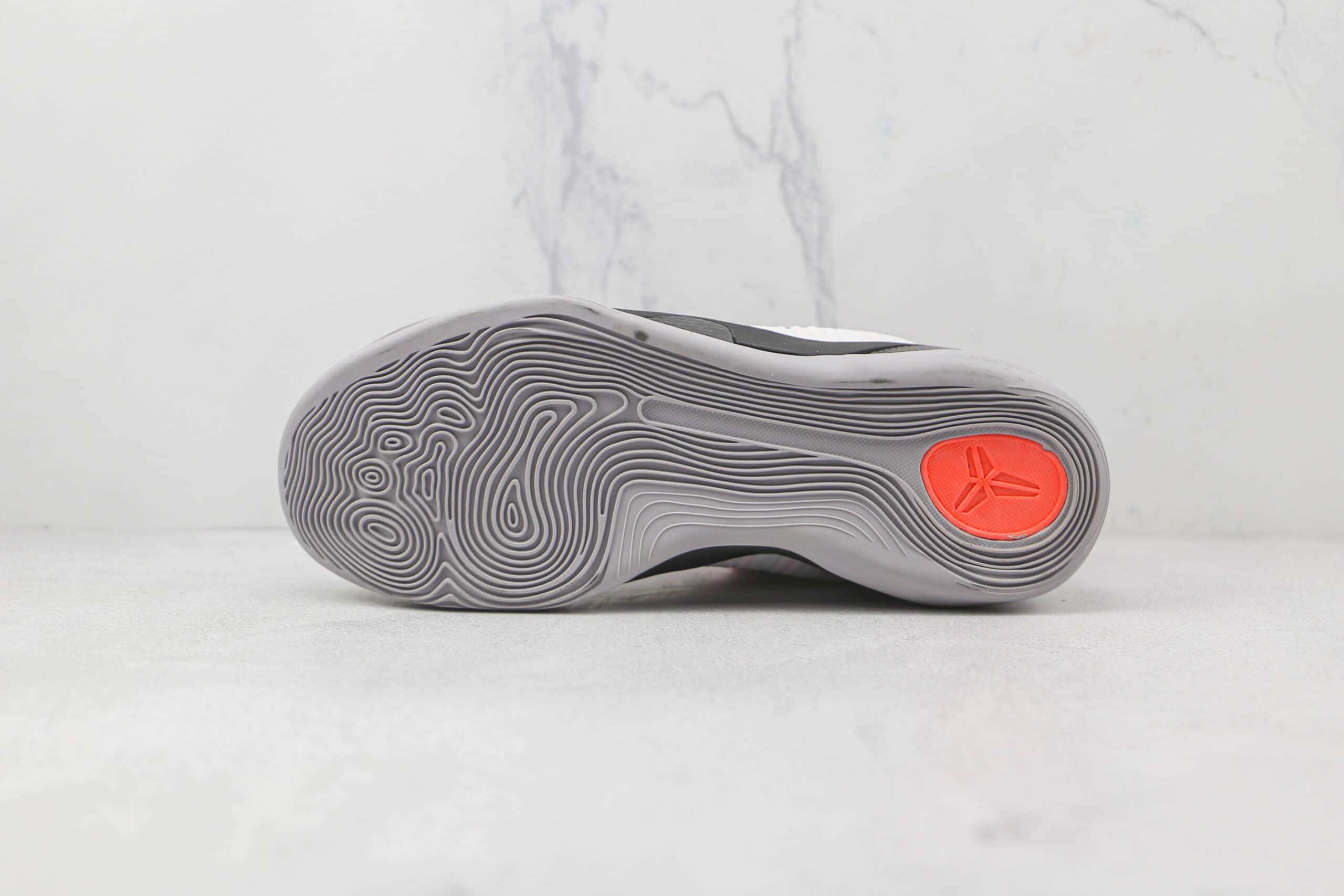 耐克Nike Kobe 9 Go Id FundamentaIs纯原版本科比9代白金荣耀篮球鞋内置气垫支持实战 货号:630847-100