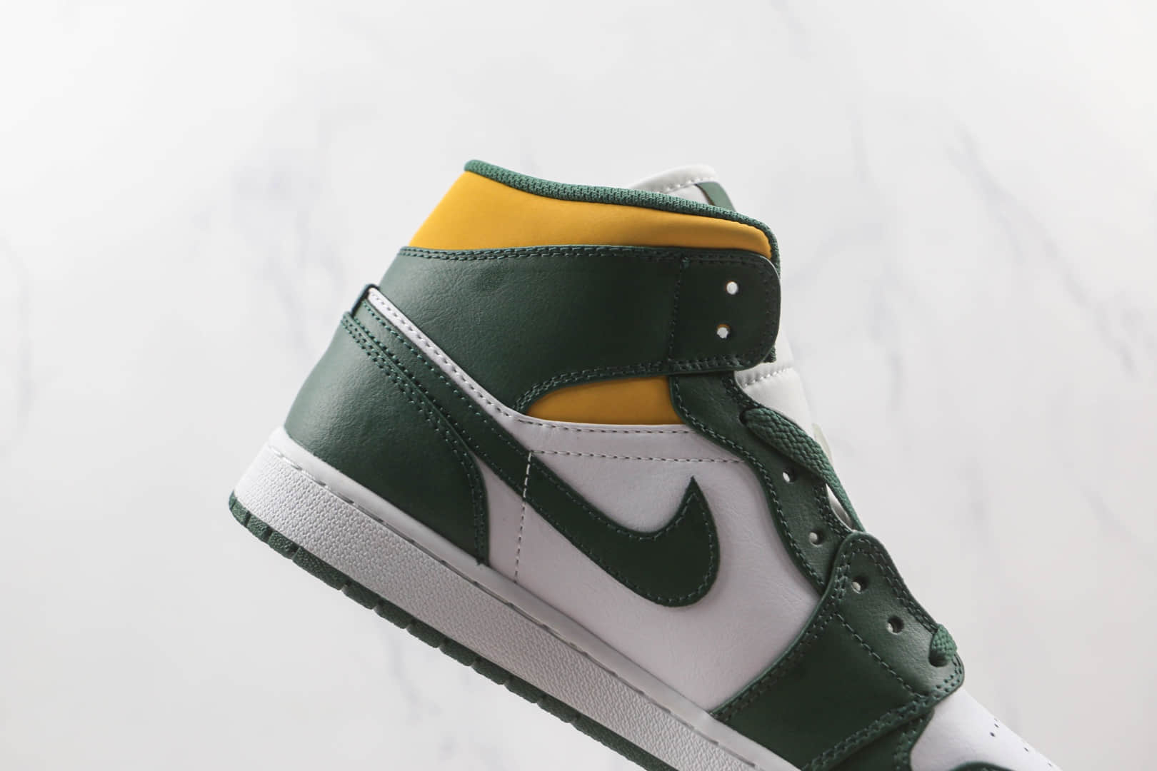乔丹Air Jordan 1 Mid纯原版本中帮AJ1白绿黄西雅图超音速配色板鞋原档案数据开发 货号:554724-371
