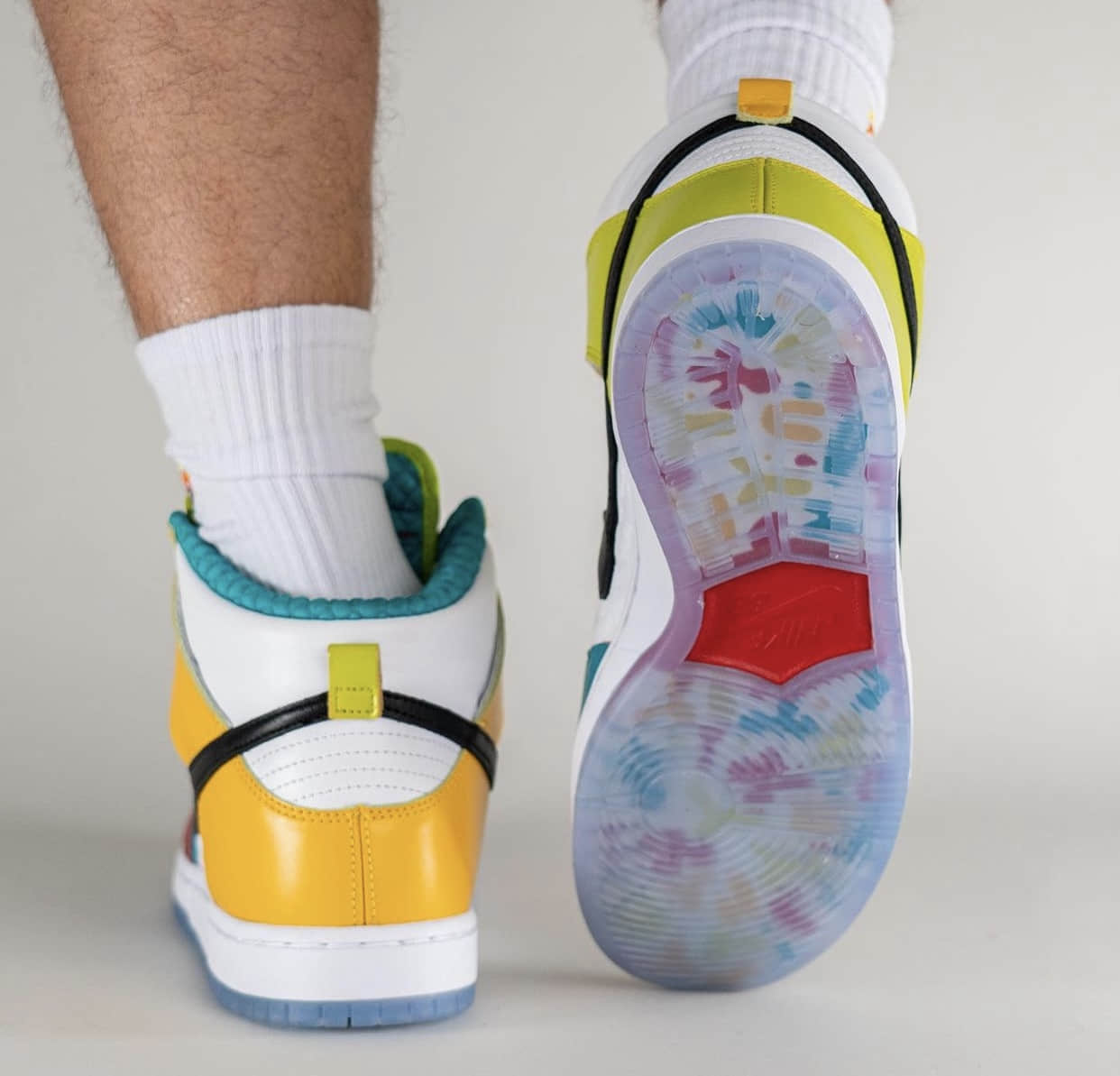 酷似“What The”!全新FroSkate x SB Dunk Hi上脚图释出! 货号:DH7778-100