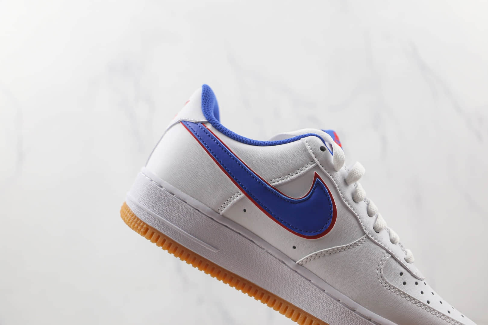 耐克Nike Air Force 1’07 Low x Undefeated联名款纯原版本低帮空军一号生胶底白蓝色板鞋内置气垫 货号：DM8461-100