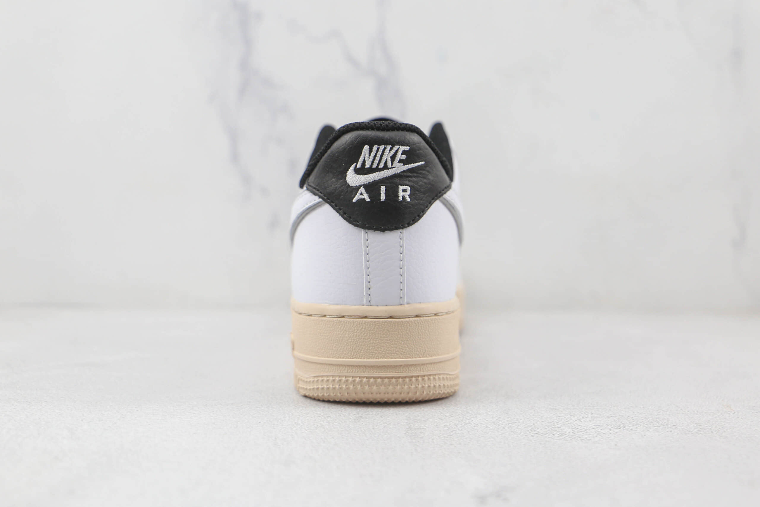 耐克Nike Air Force 1’07 Low纯原版本低帮空军一号白黑拼接板鞋内置气垫 货号:DJ7015-101