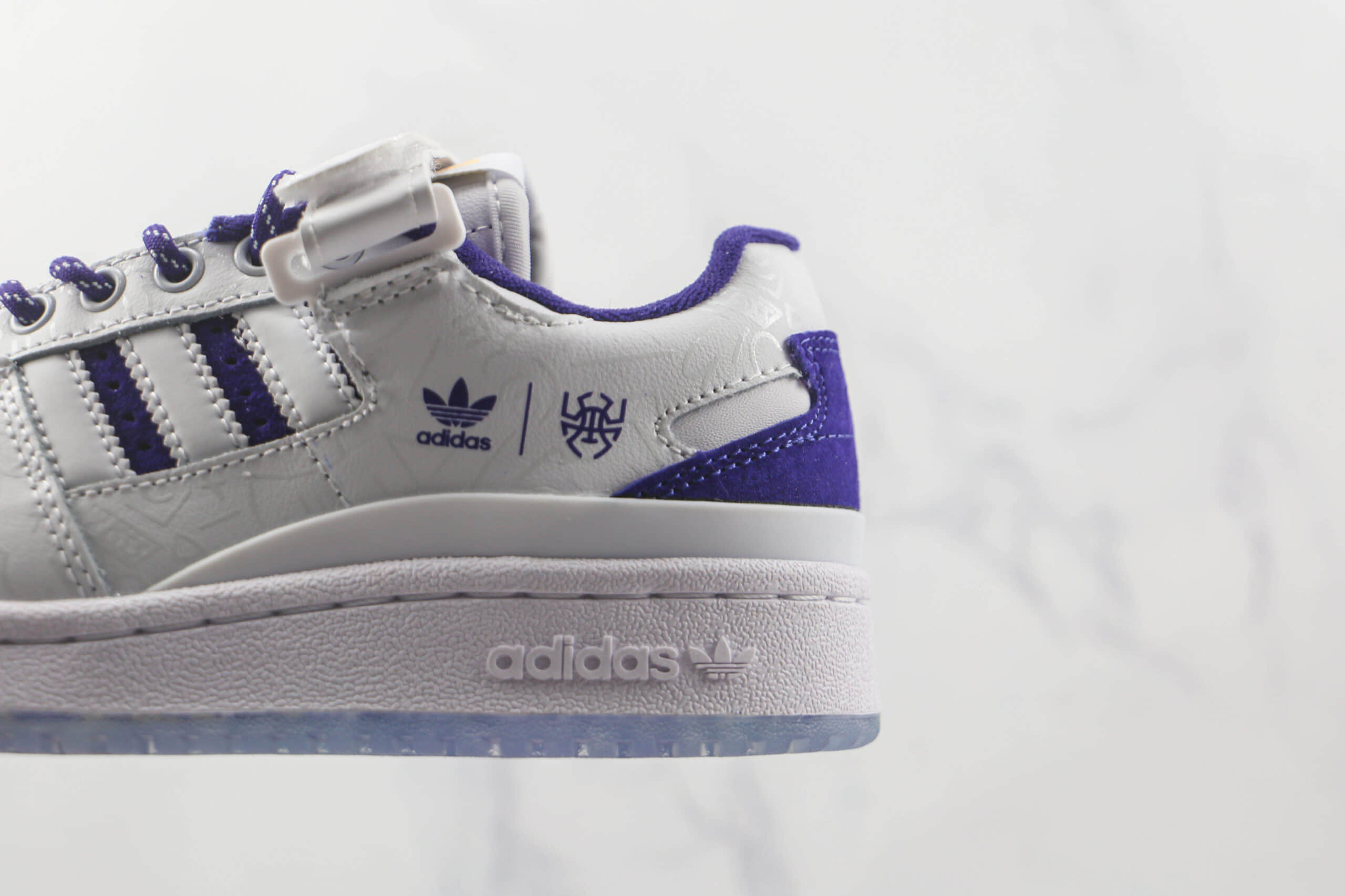 阿迪达斯Adidas originals Forum 84 low纯原版本魔术贴白紫色Forum84板鞋原盒原标 货号：GY8287