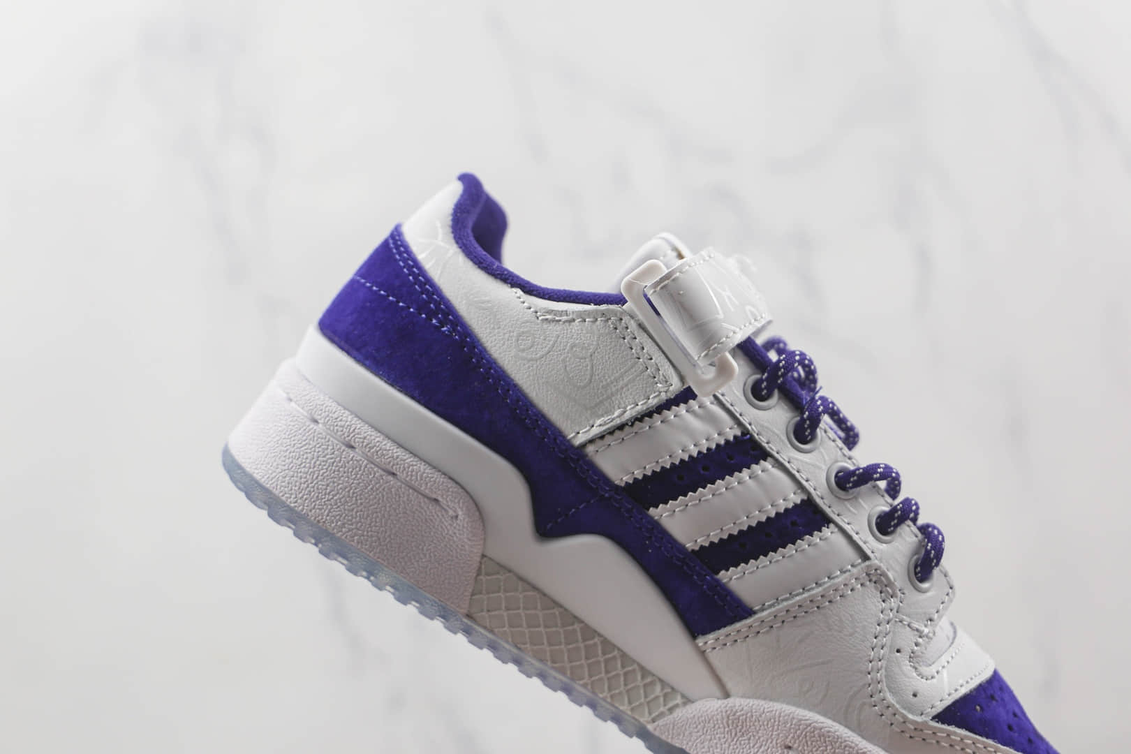 阿迪达斯Adidas originals Forum 84 low纯原版本魔术贴白紫色Forum84板鞋原盒原标 货号：GY8287