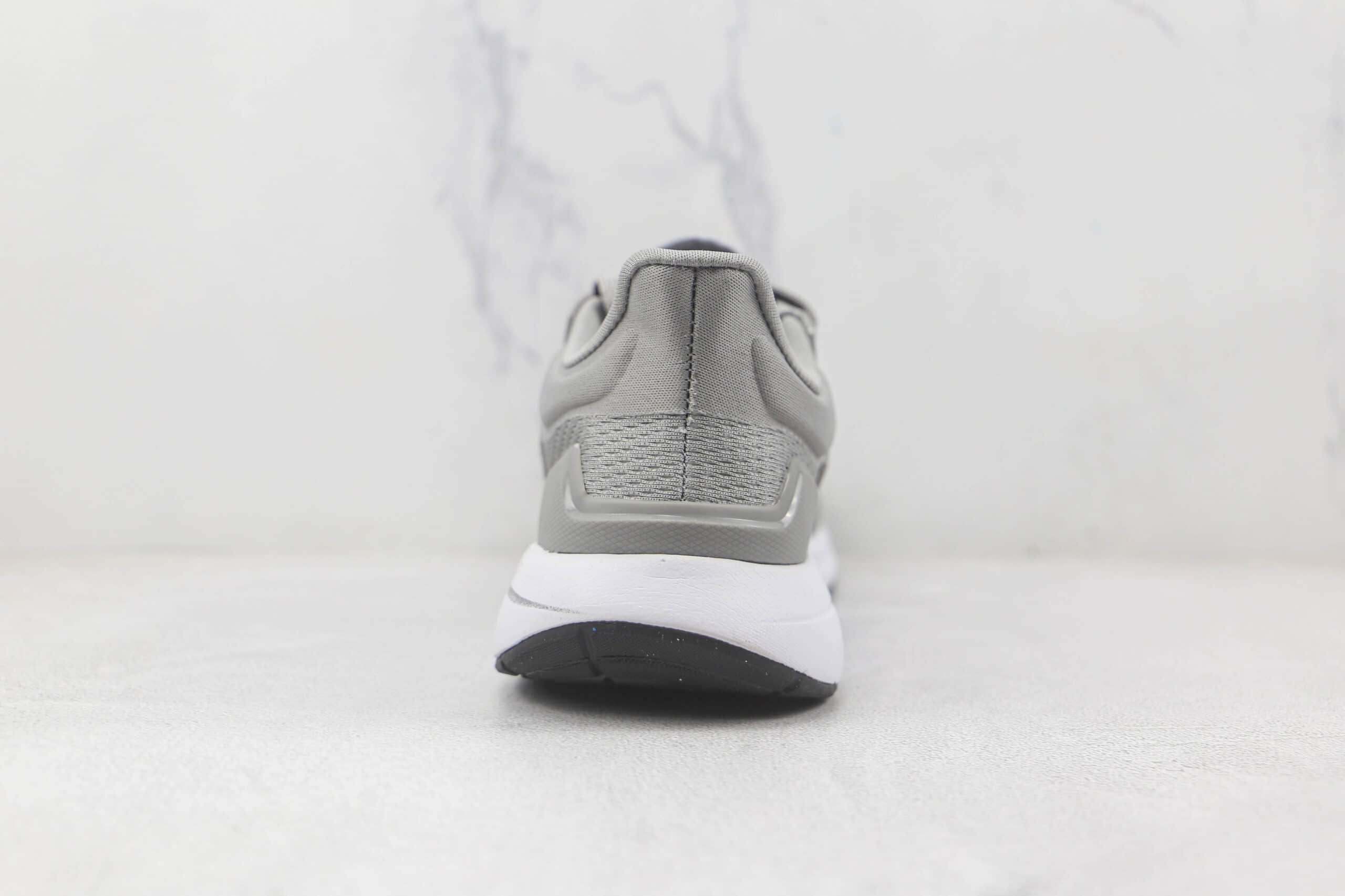 阿迪达斯Adidas EQ21 RUN纯原版本灰色复古跑鞋原楦头纸板打造原盒原标 货号:HOO519