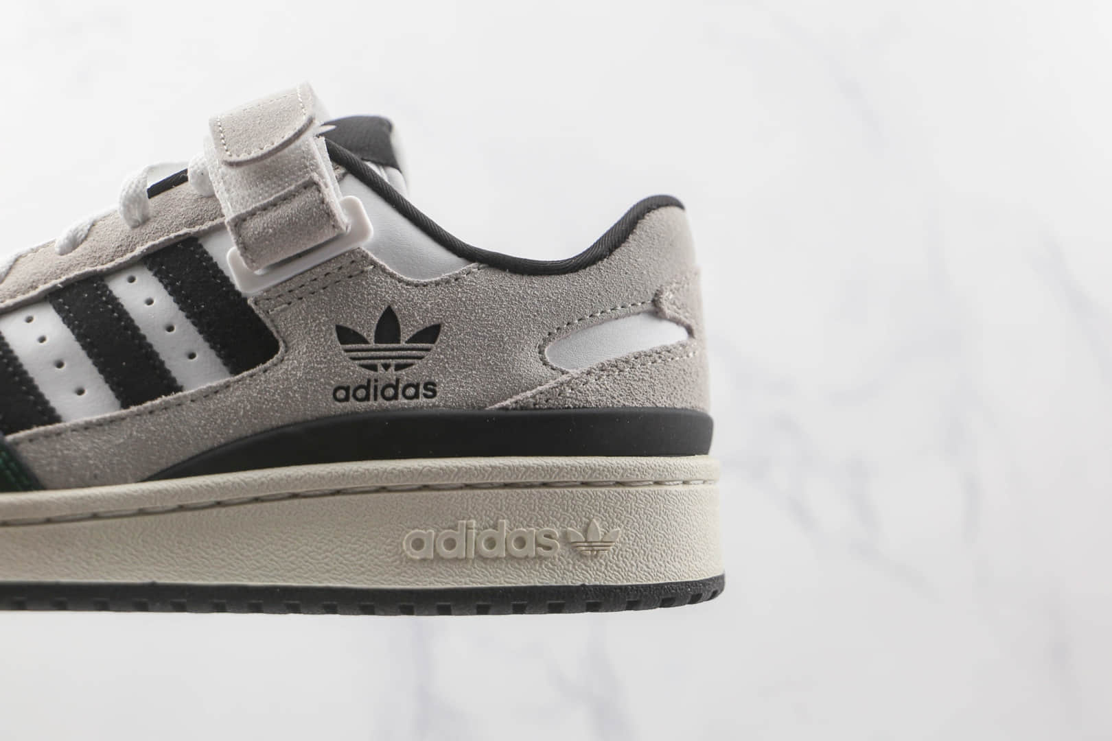 阿迪达斯adidas originals Forum 84 low纯原版本灰绿色复古板鞋原档案数据开发 货号:GY8203