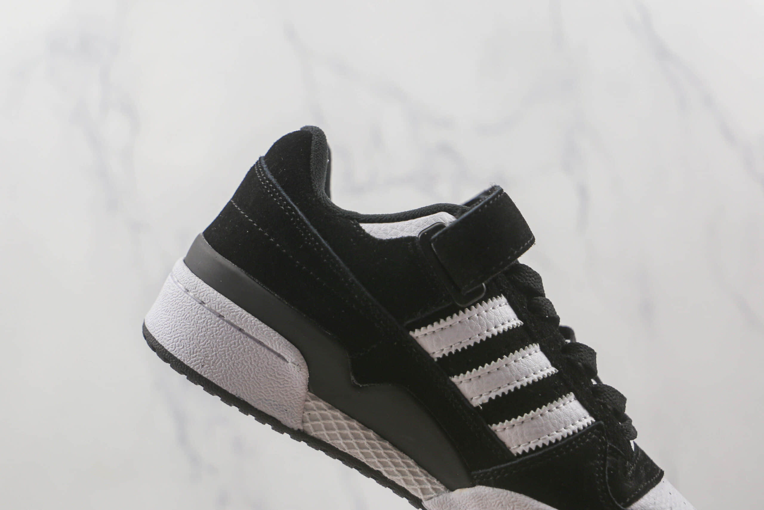 阿迪达斯Adidas originals Forum 84 low纯原版本黑色魔术贴Forum84板鞋原楦头纸板打造 货号:GW0695