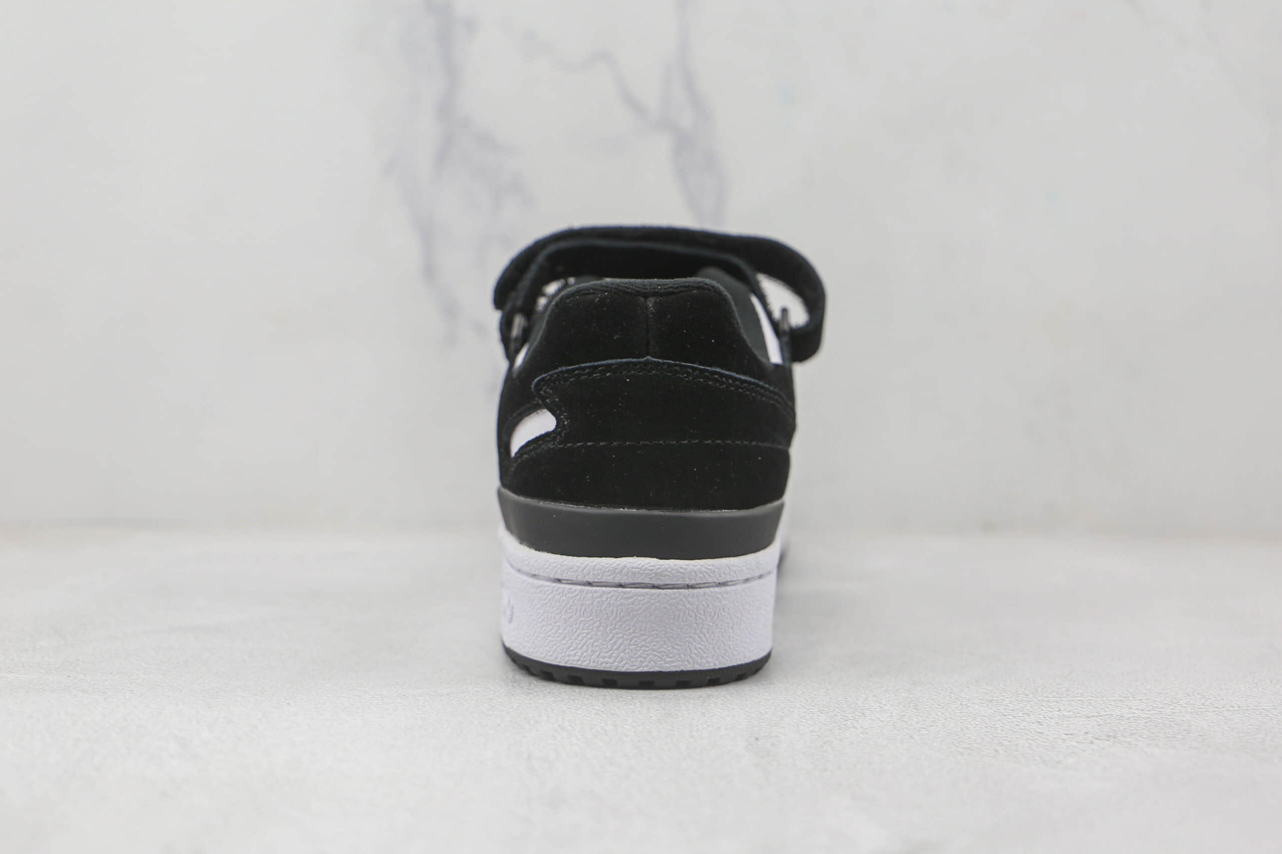 阿迪达斯Adidas originals Forum 84 low纯原版本黑色魔术贴Forum84板鞋原楦头纸板打造 货号:GW0695