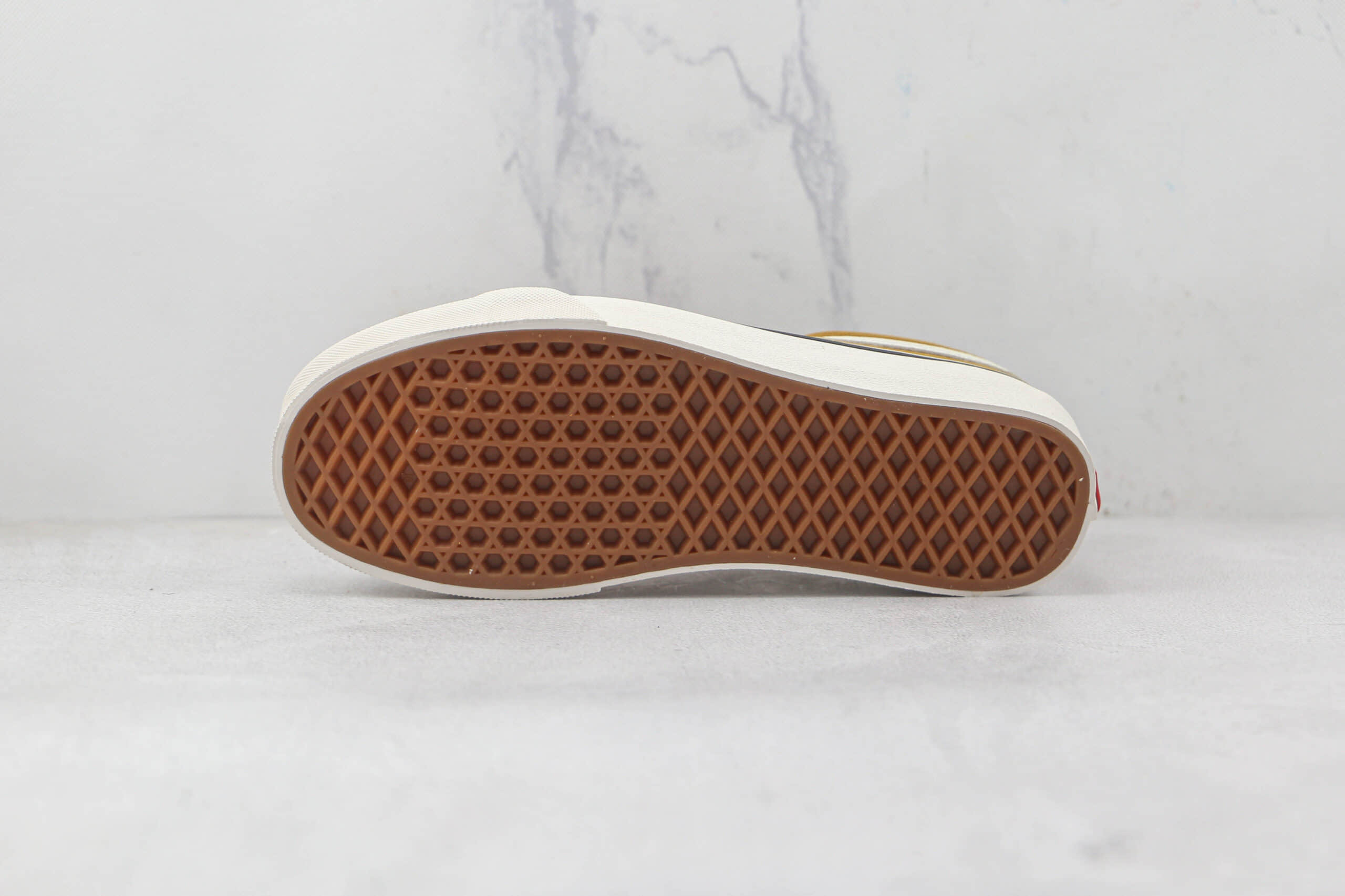 万斯Vans Sk8-Low公司级版本低帮余文乐同款土黄色硫化板鞋原楦头纸板打造 货号:VN0A4UWIA0T