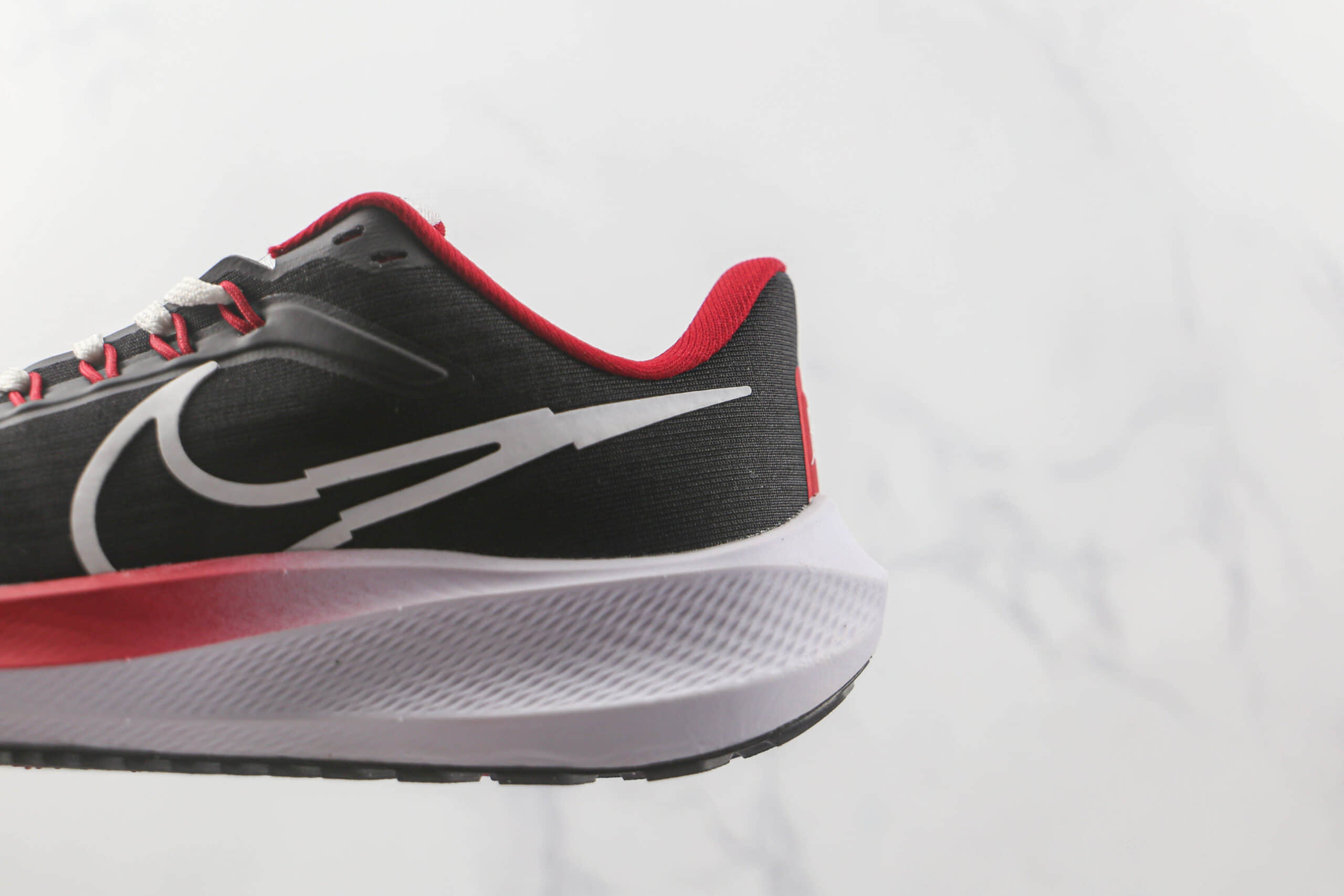 耐克Nike Zoom Pegasus纯原版本飞马39代黑红色慢跑鞋原档案数据开发 货号：DQ7871-001