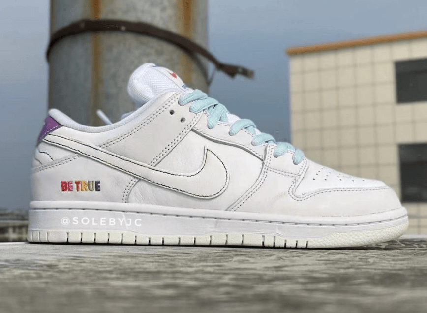 鸳鸯设计+彩虹渐变！全新Nike SB Dunk Low实物释出！