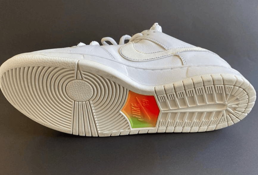 鸳鸯设计+彩虹渐变！全新Nike SB Dunk Low实物释出！