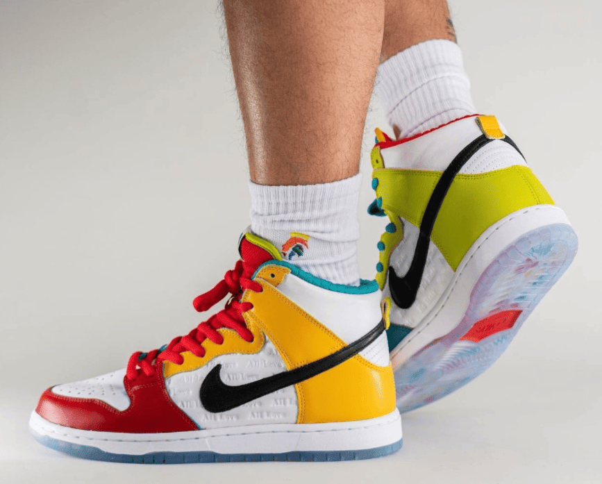酷似“What The”!全新FroSkate x SB Dunk Hi上脚图释出! 货号:DH7778-100