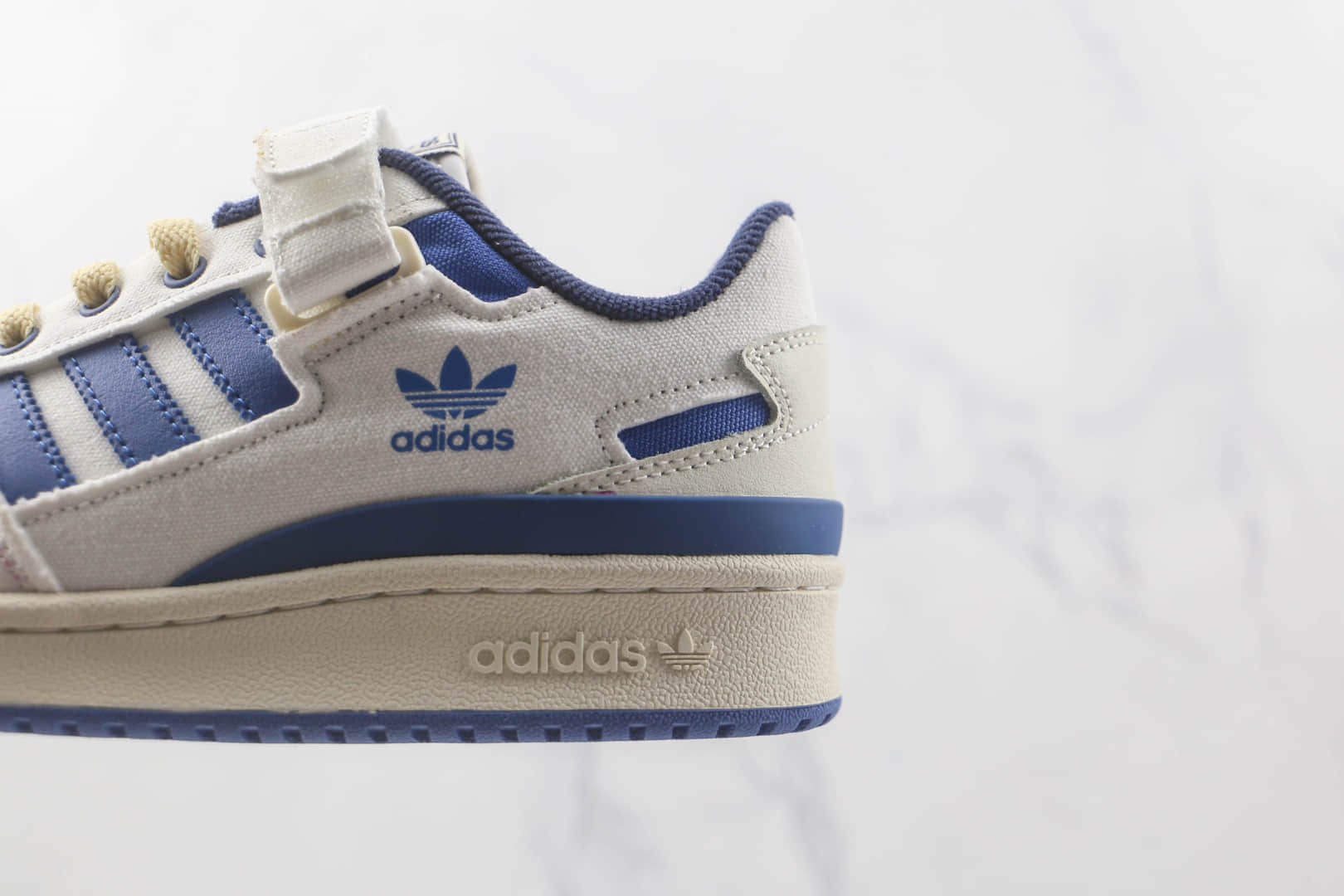 阿迪达斯Adidas originals Forum 84 low纯原版本白蓝色魔术贴低帮Forum84板鞋原楦头纸板打造 货号:HR0458