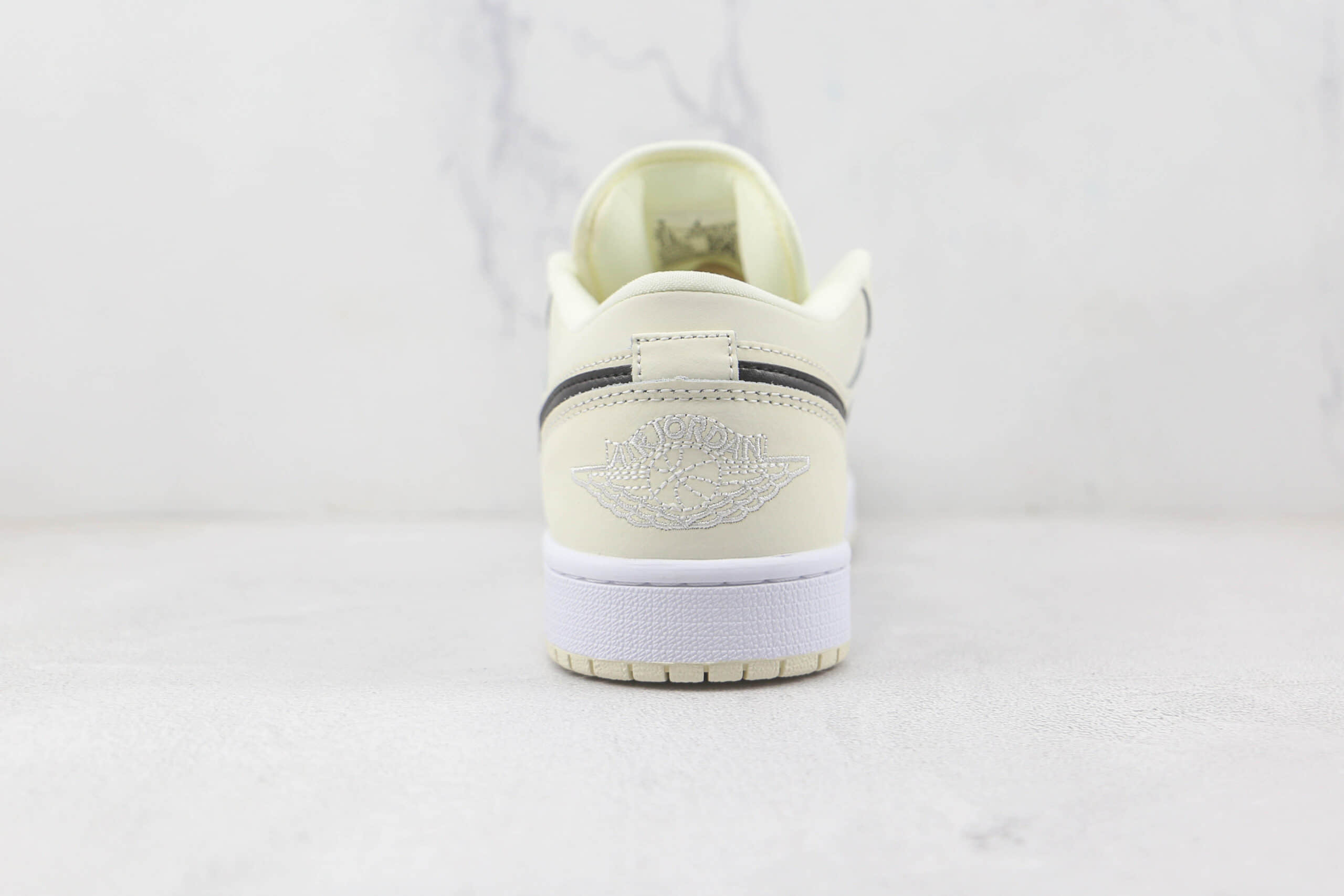 乔丹Air Jordan 1 Low纯原版本低帮AJ1椰奶配色板鞋原楦头纸板打造 货号:DC0774-121
