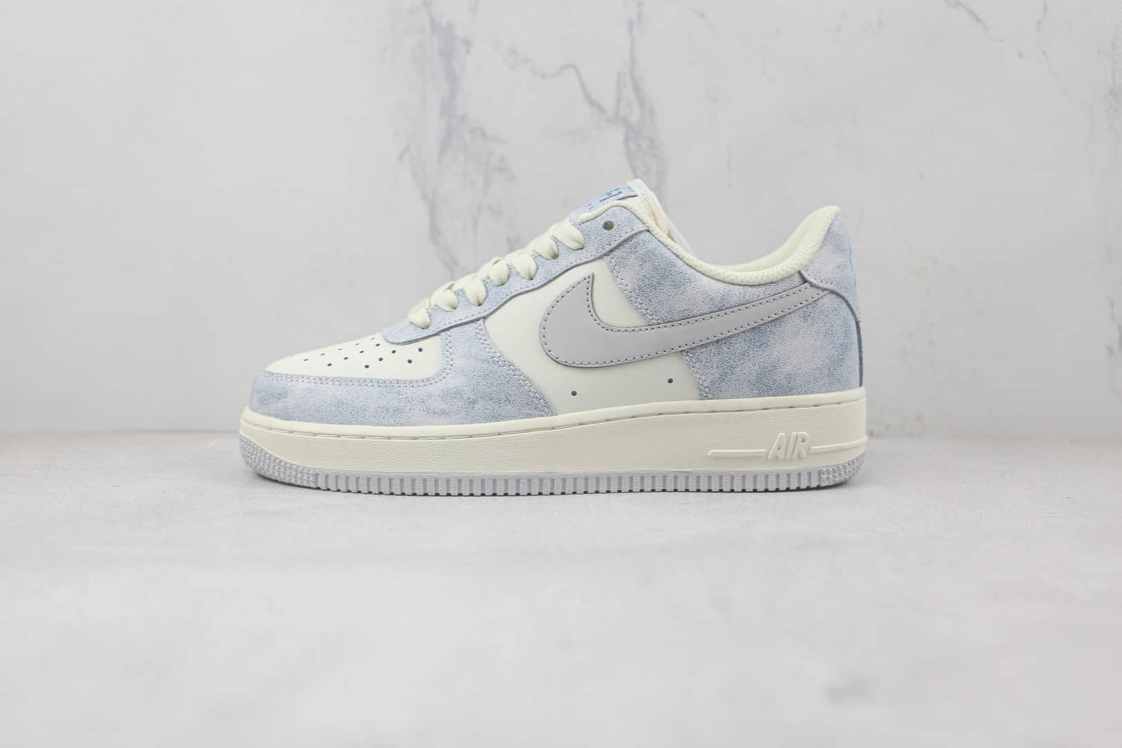 耐克Nike Air Force 1’07 Low纯原版本低帮空军一号迷雾蓝配色板鞋内置气垫 货号:CL5568-663