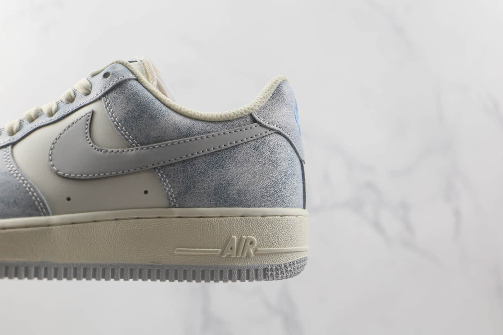 耐克Nike Air Force 1’07 Low纯原版本低帮空军一号迷雾蓝配色板鞋内置气垫 货号:CL5568-663
