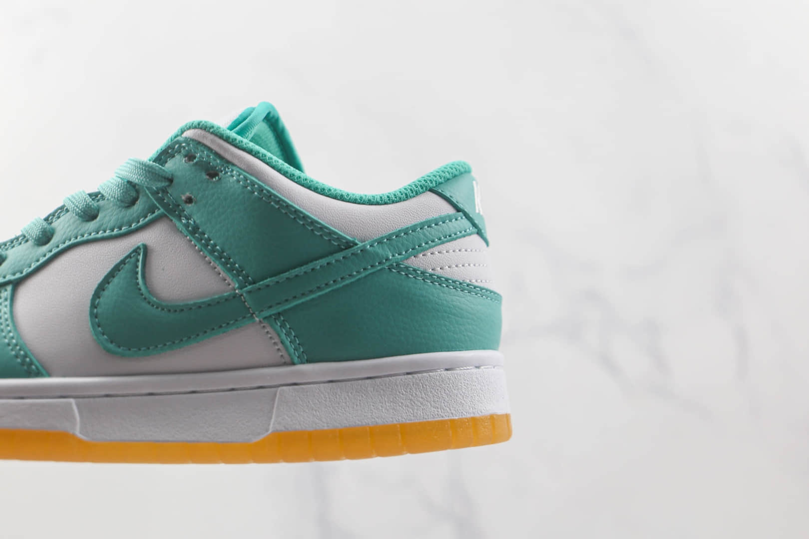 耐克Nike SB Dunk Low Pro纯原版本白绿生胶底复古板鞋原鞋开模一比一打造 货号:DV2190-100