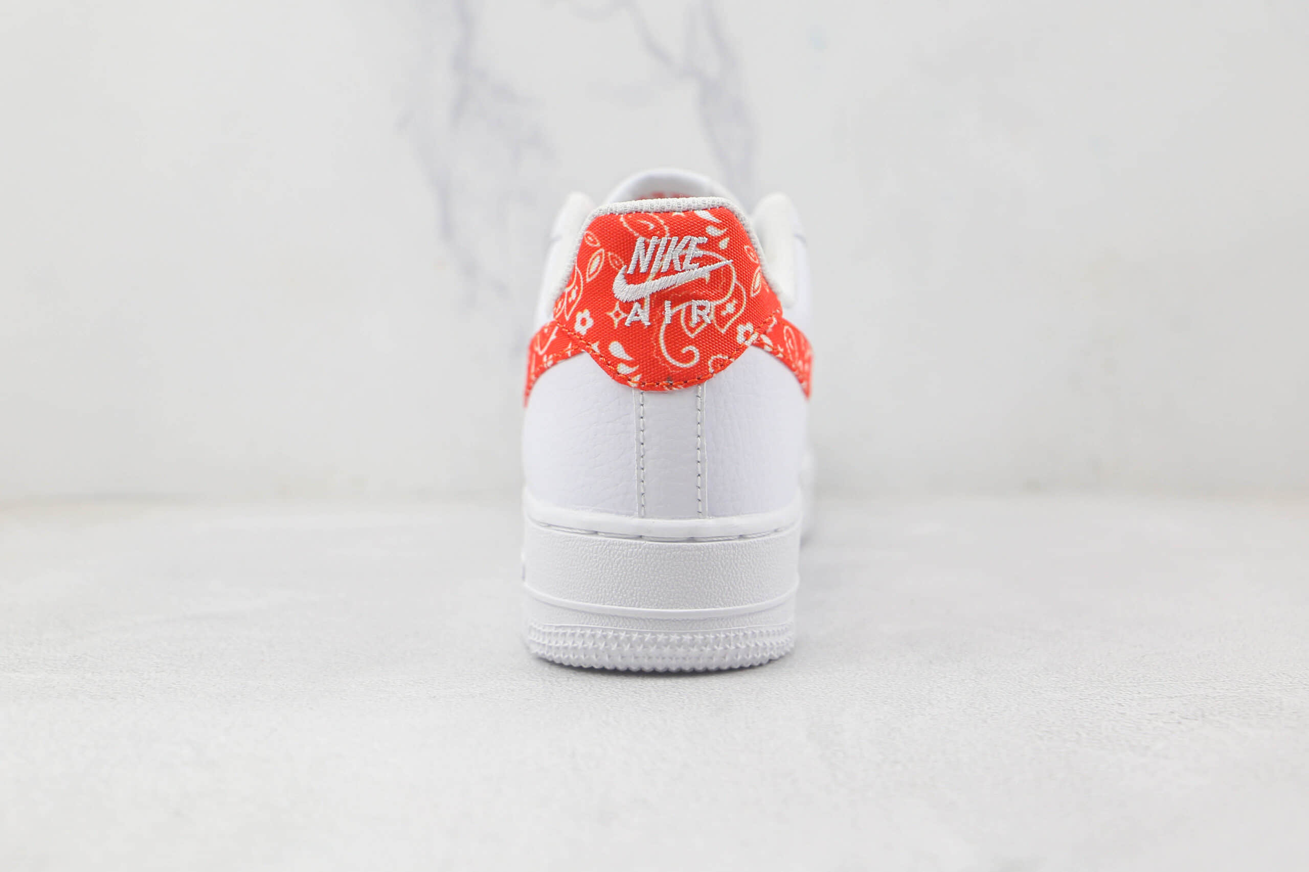 耐克Nike Air Force 1 07 Low纯原版本低帮空军一号红勾腰果花板鞋内置气垫 货号:DJ9942-102