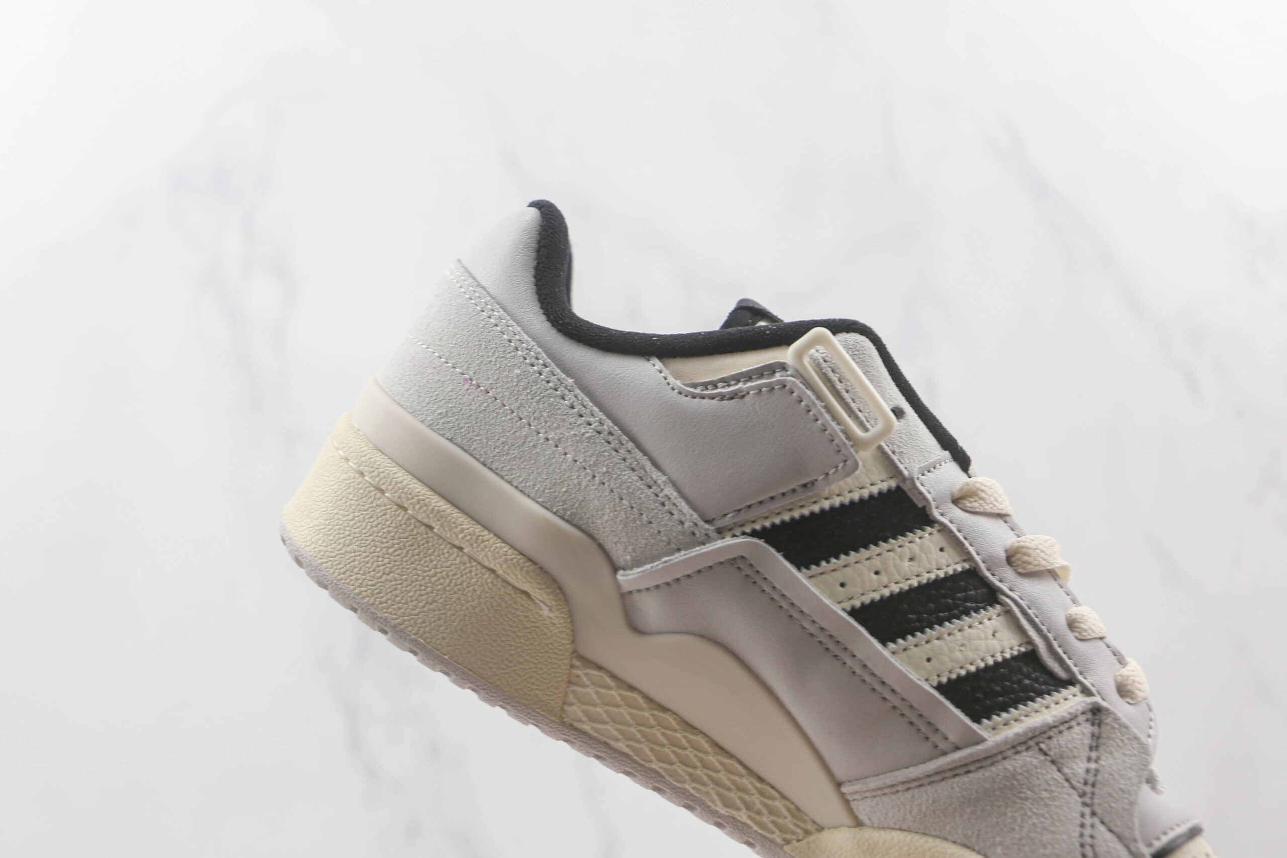 阿迪达斯Adidas originals Forum 84 low纯原版本低帮Forum84魔术贴复古板鞋原楦头纸板打造 货号:GX6284