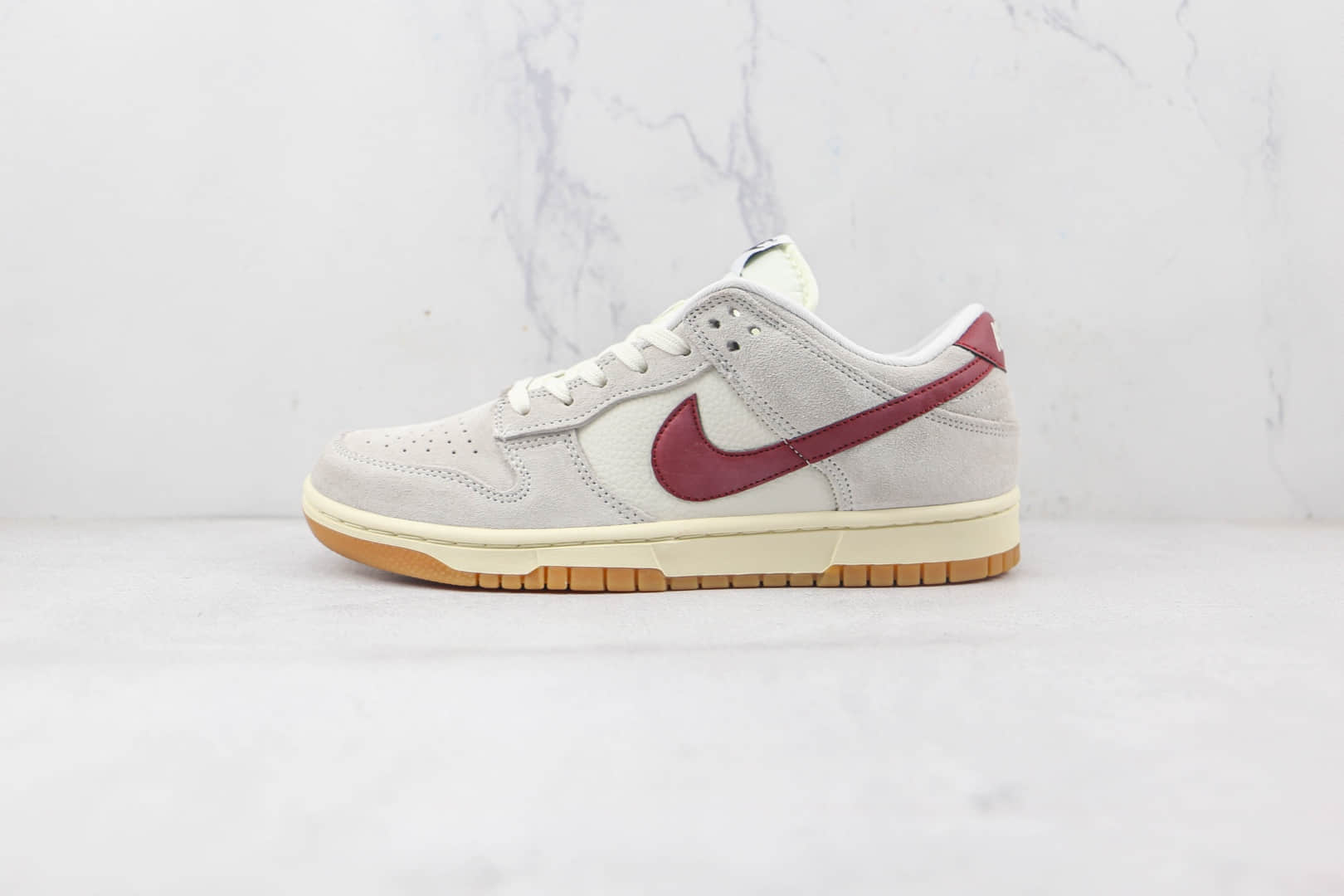 耐克Nike SB Dunk Low纯原版本低帮SB DUNK复古酒红灰配色板鞋原鞋开模一比一打造 货号:HC0808-200