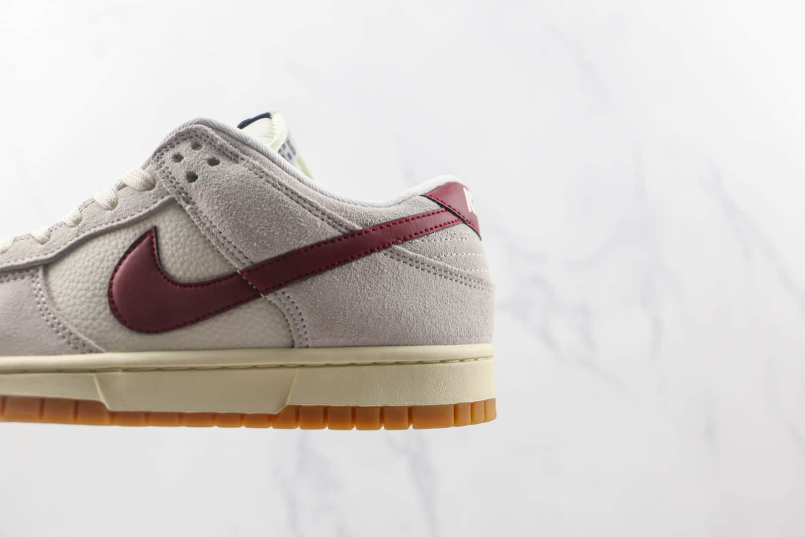 耐克Nike SB Dunk Low纯原版本低帮SB DUNK复古酒红灰配色板鞋原鞋开模一比一打造 货号:HC0808-200