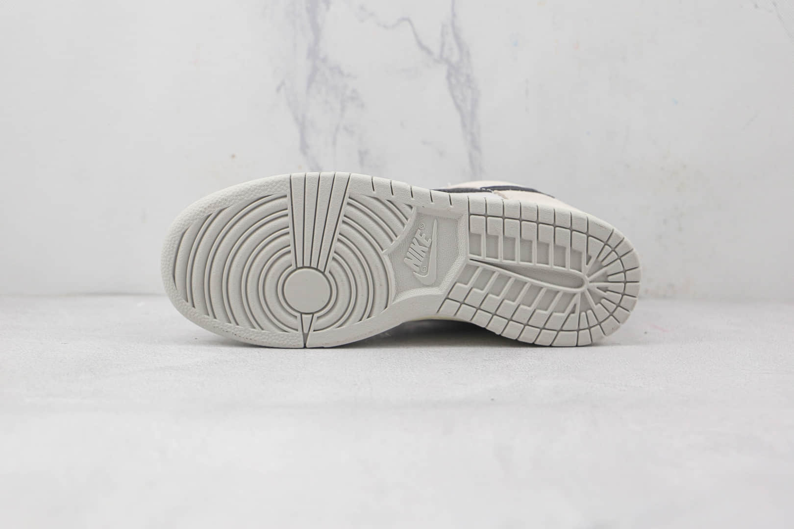 耐克Nike Dunk Low纯原版本白灰黑勾低帮SB DUNK板鞋原档案数据开发 货号:DO9776-001