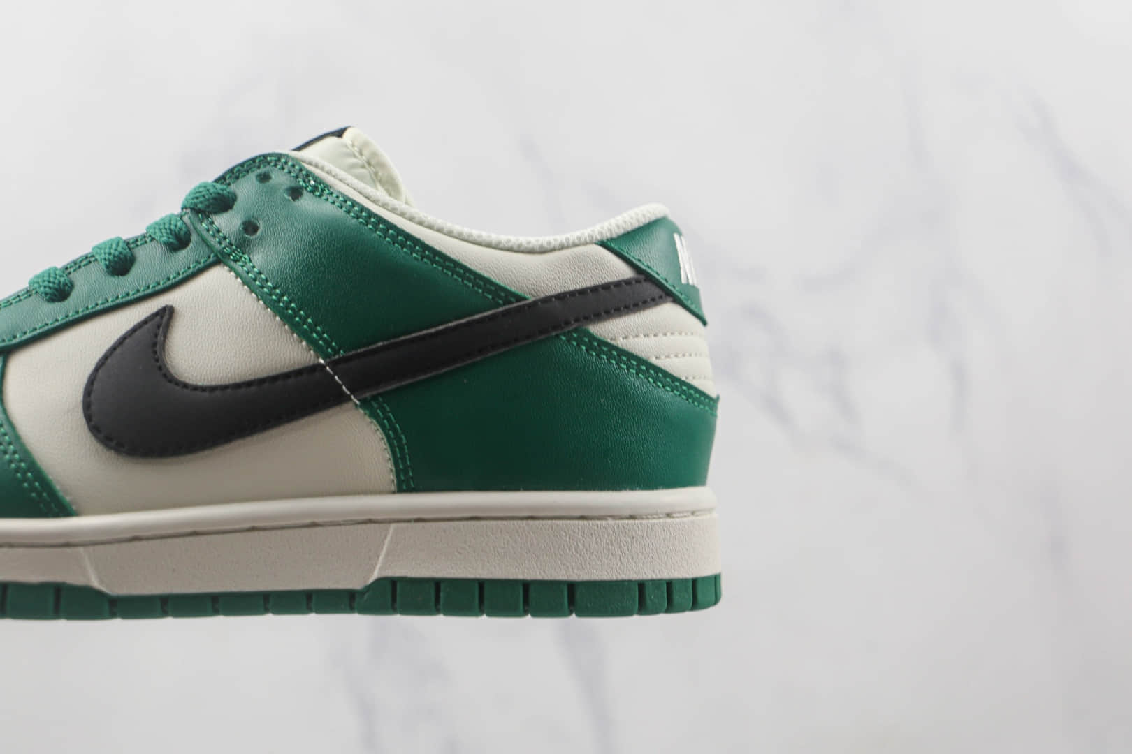 耐克Nike SB Dunk Low纯原版本低帮SB DUNK白绿黑钩板鞋原档案数据开发 货号:DR9654-100