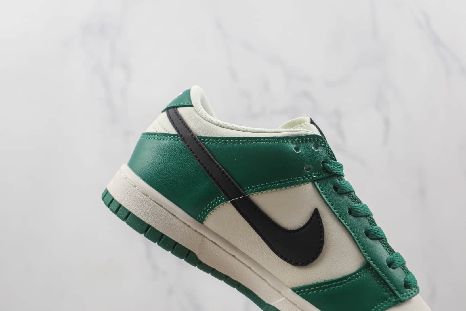 耐克Nike SB Dunk Low纯原版本低帮SB DUNK白绿黑钩板鞋原档案数据开发 货号:DR9654-100