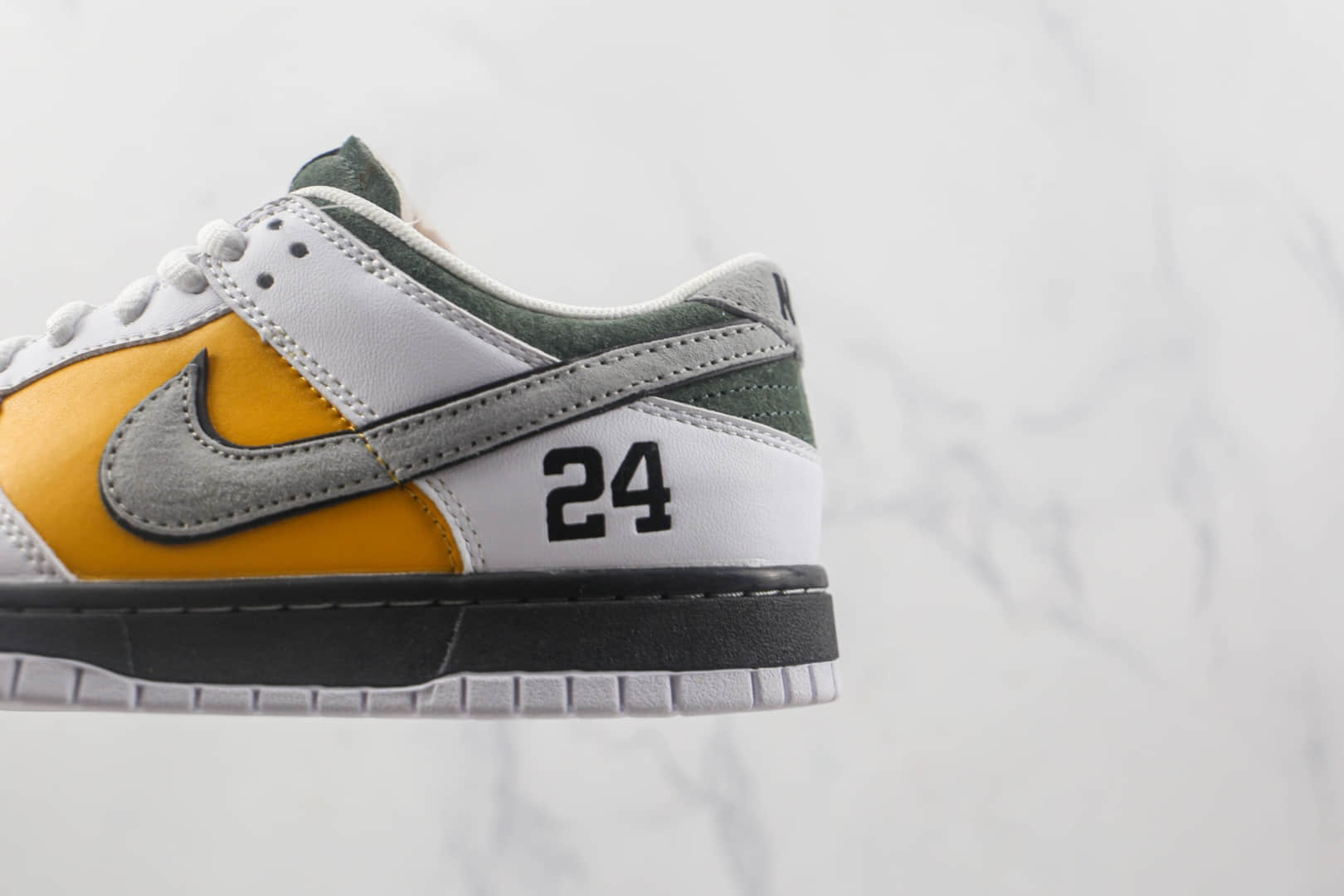 耐克Nike SB Dunk Low Pro纯原版本低帮SB DUNK白灰黄科比8-24配色板鞋内置气垫原盒原标 货号：LF2428-001