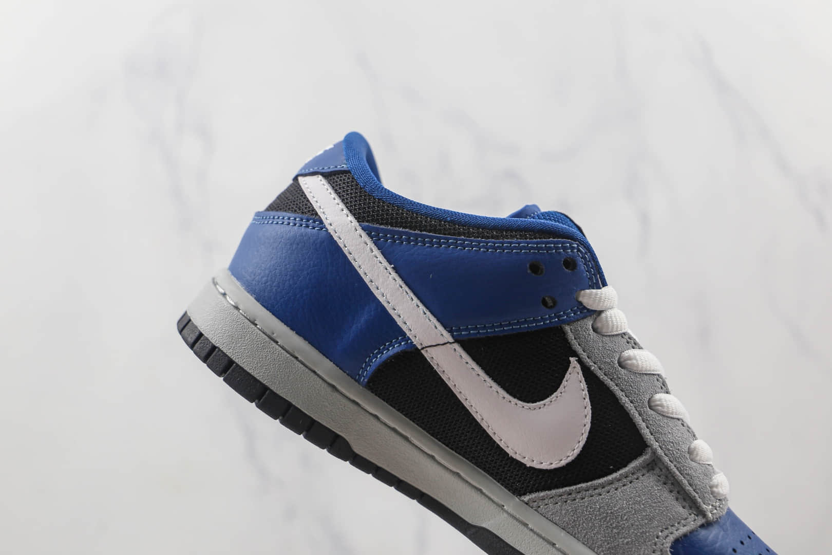 耐克Nike SB Dunk Low Warriors纯原版本低帮SB DUNK皇家蓝灰色绒面大学白勾板鞋内置气垫 货号:304292-013