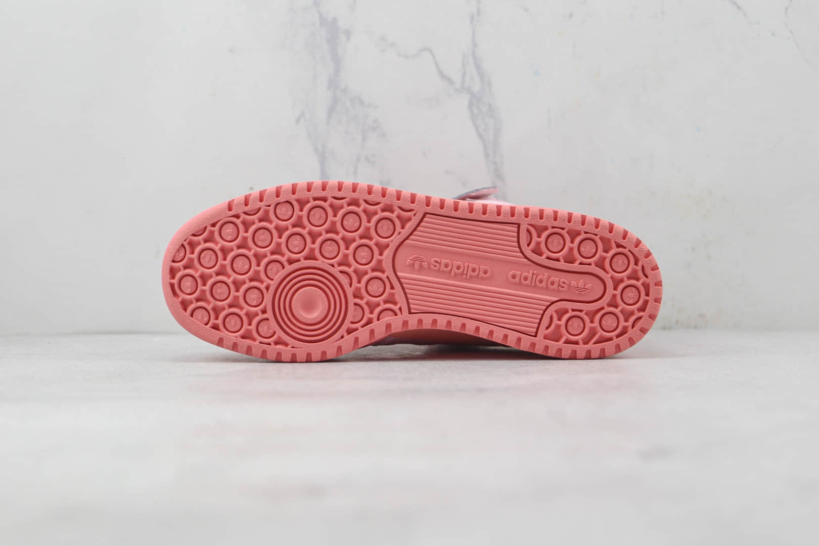 阿迪达斯Adidas originals Forum 84 low纯原版本粉红色Forum84复古板鞋原楦头纸板打造 货号:GY6980