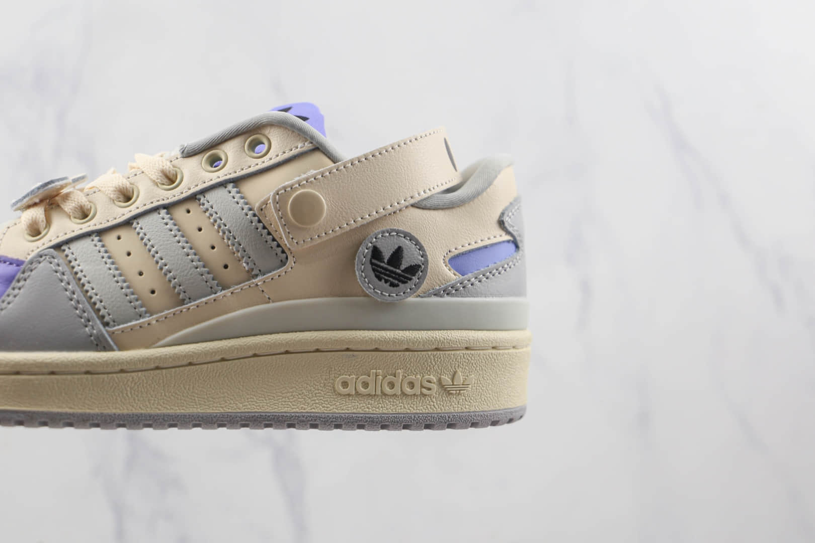 阿迪达斯Adidas originals Forum 84 low纯原版本低帮Forum84魔术贴复古板鞋原楦头纸板打造 货号:GW4426